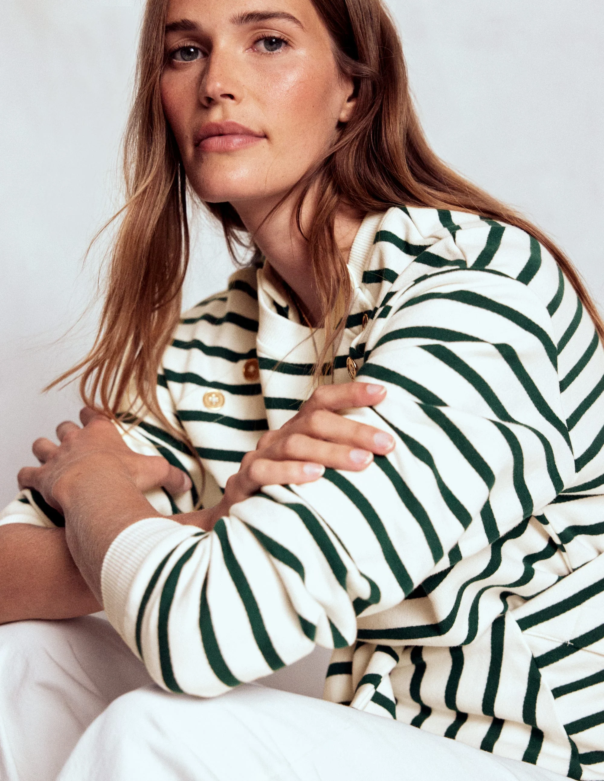 Sweatshirt mit Knopfdetail-Dunkles Smaragdgrün, Naturweiß