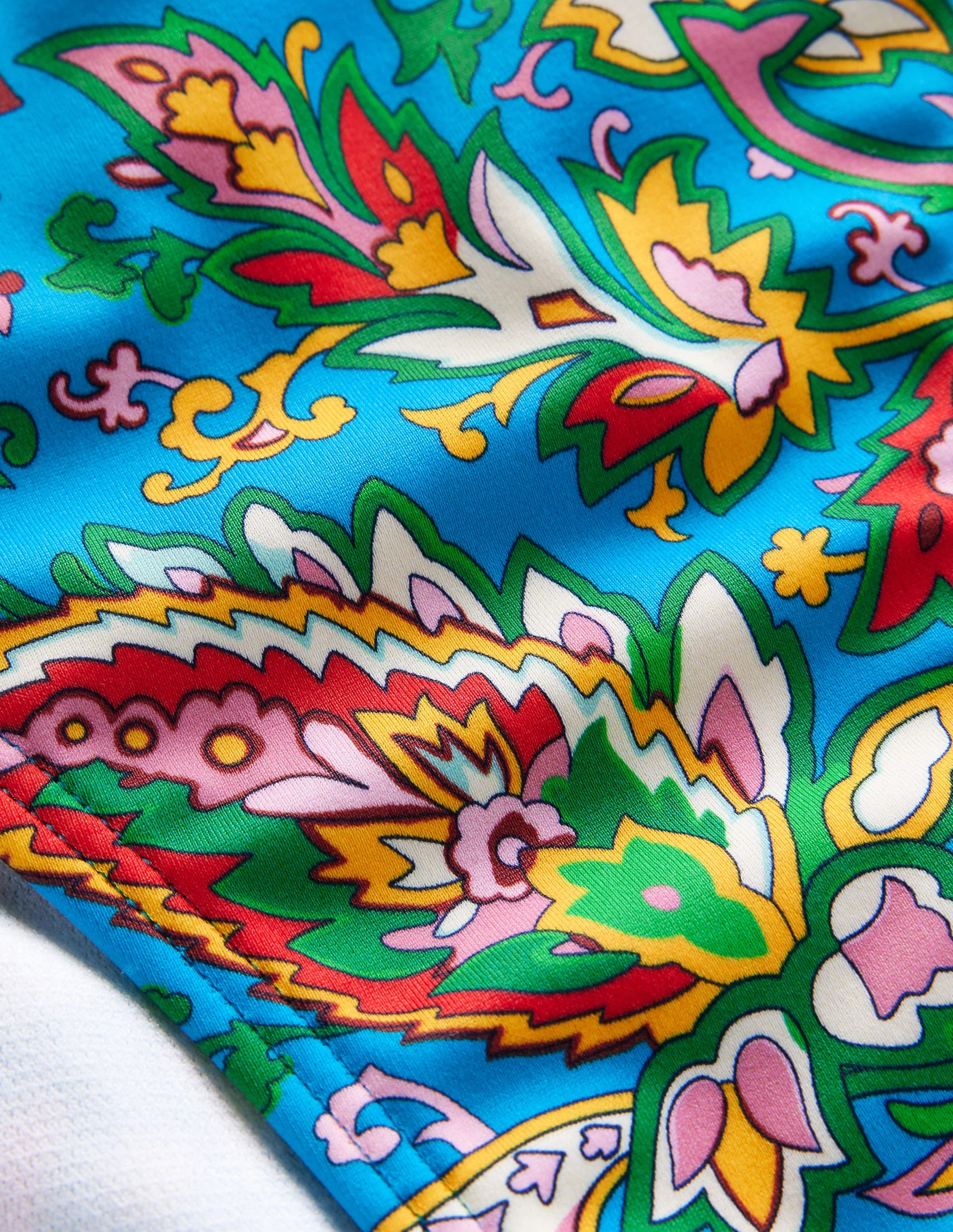 Symi Bikinihose zum Binden-Lebhaftes Blau, Paisley Azurblau - Image 7