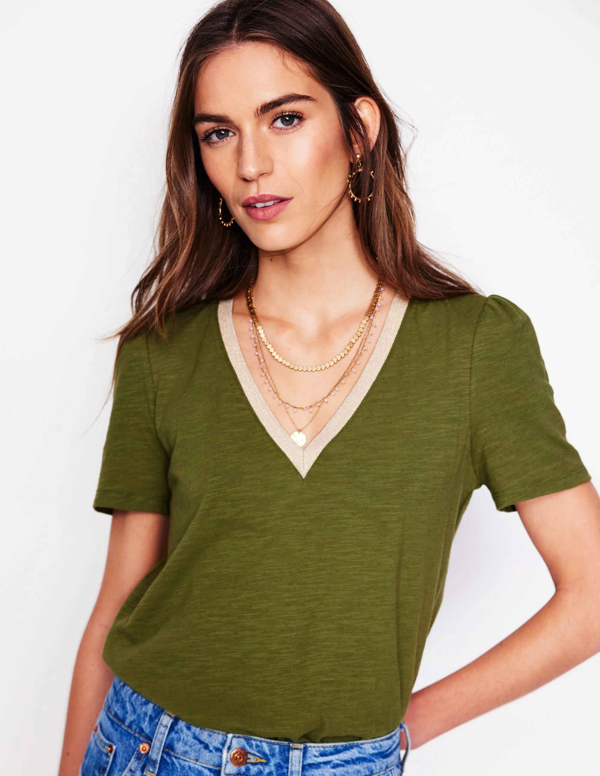 T-Shirt mit Metallic-V-Ausschnitt-Eintagsfliege - Image 5