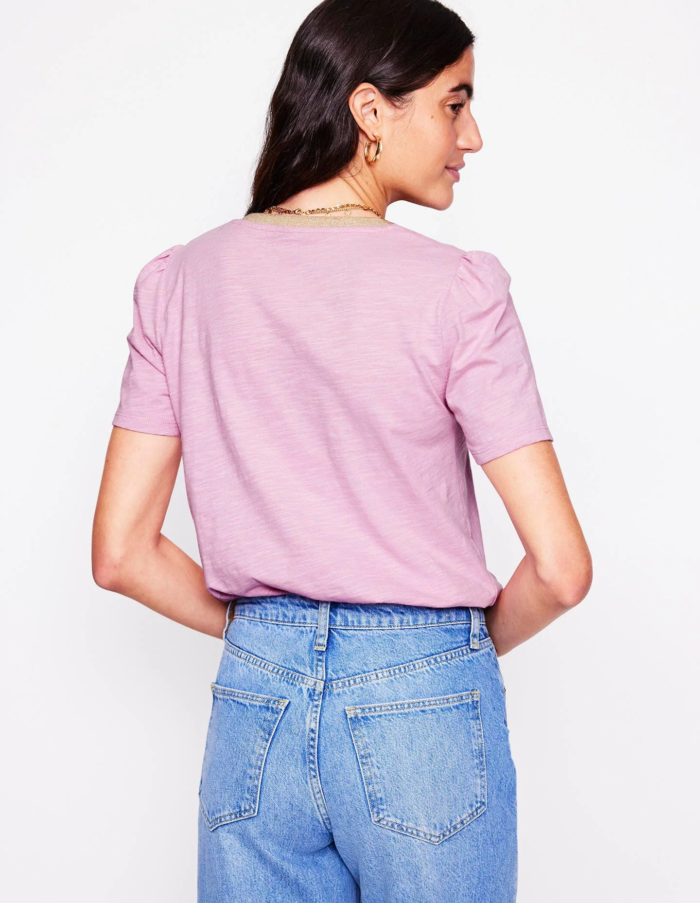 T-Shirt mit Metallic-V-Ausschnitt-Helles Lavendelblau - Image 5