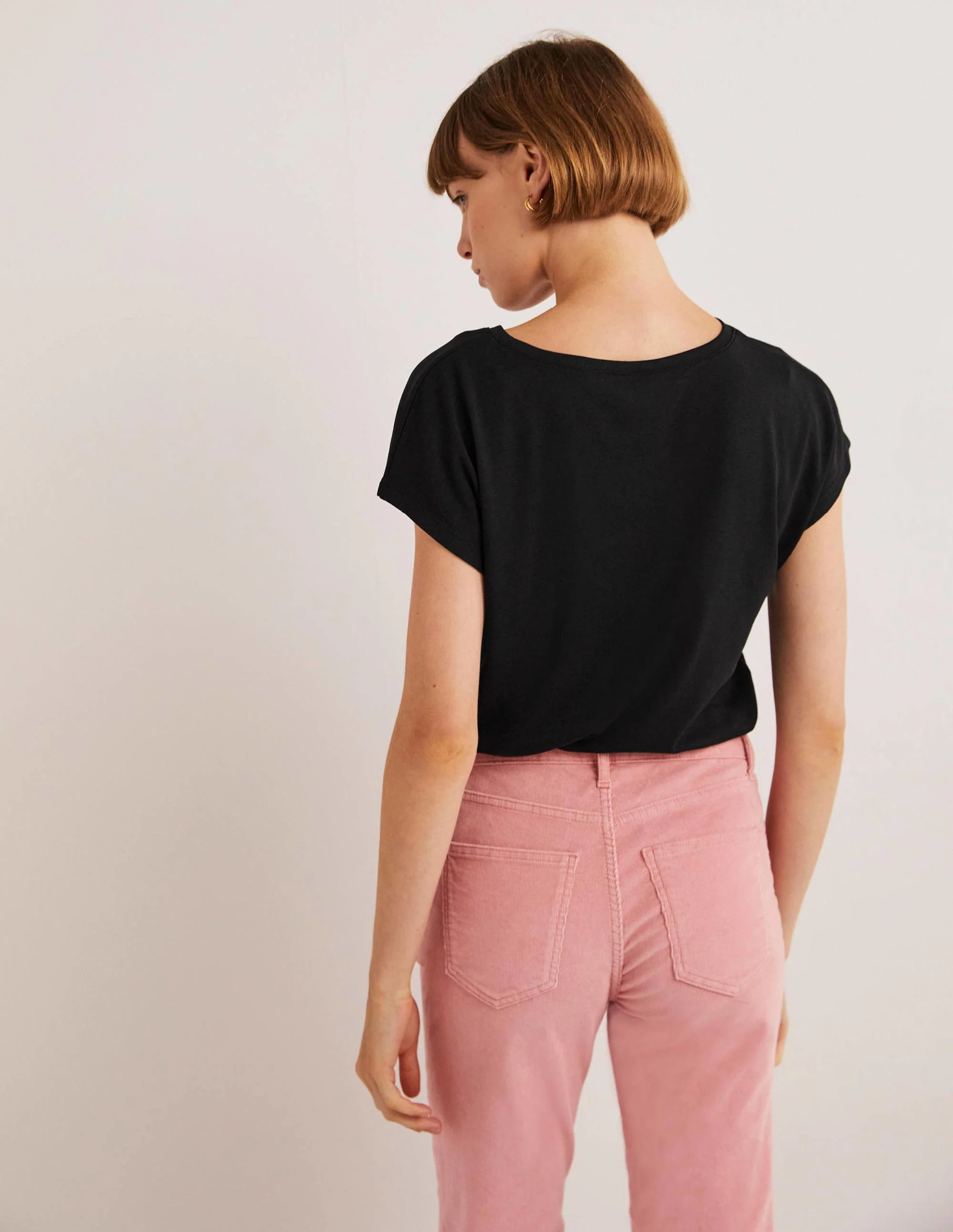 T-Shirt mit übergehenden Ärmeln-Schwarz - Image 3