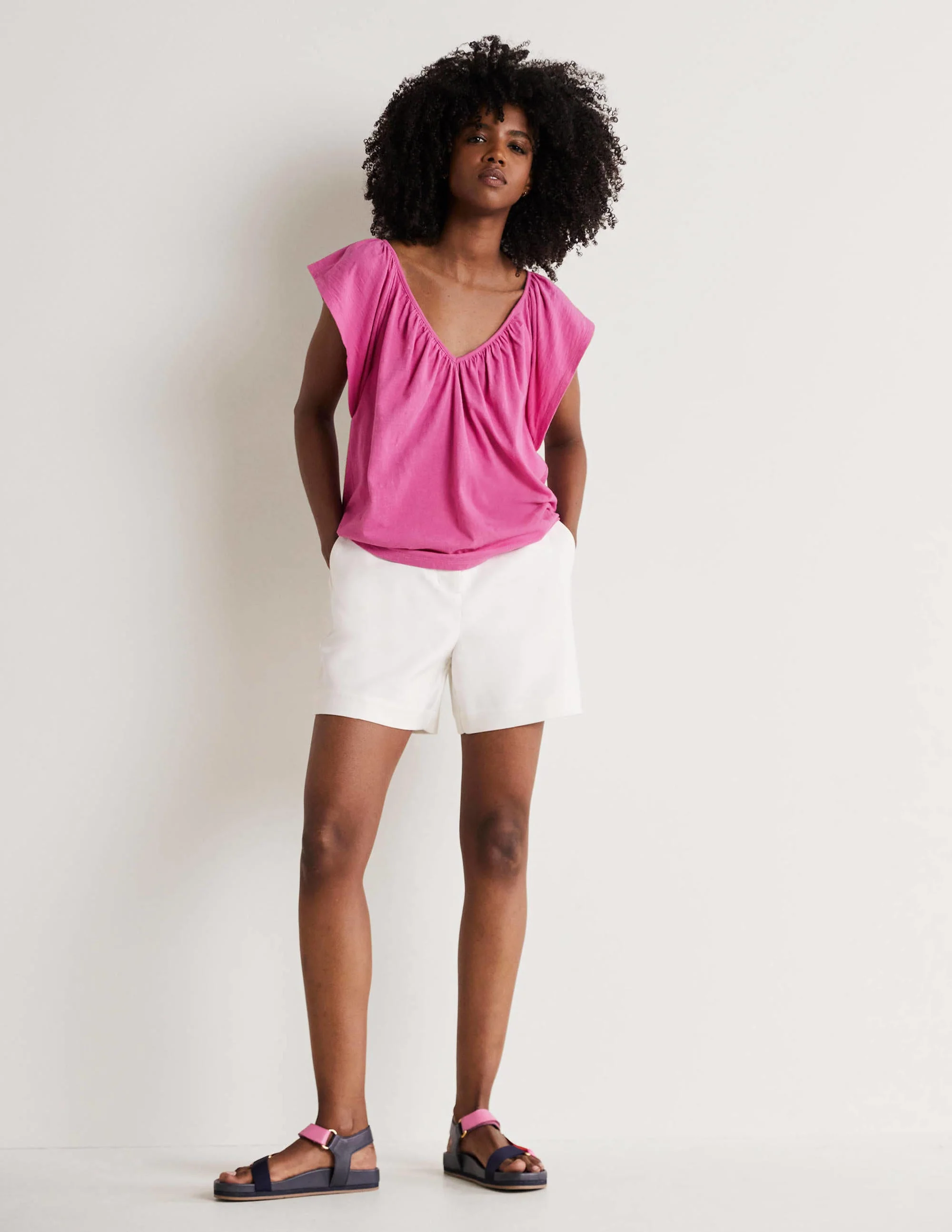 T-Shirt mit V-Ausschnitt und Flatterärmeln-Rosa, Weltraum - Image 4