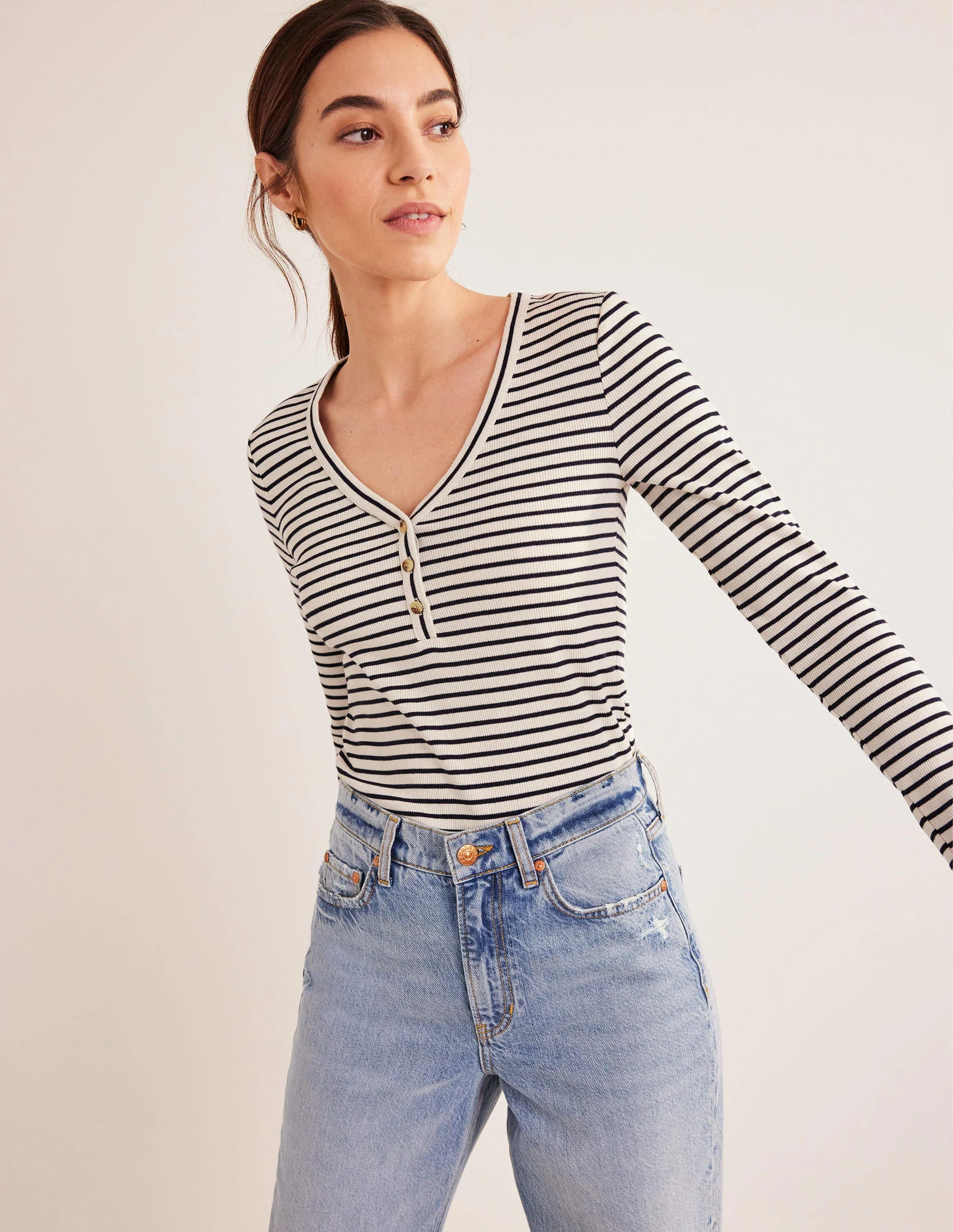 Tailliertes Henley-Oberteil mit Streifen-Naturweiß/Navy, Gestreift