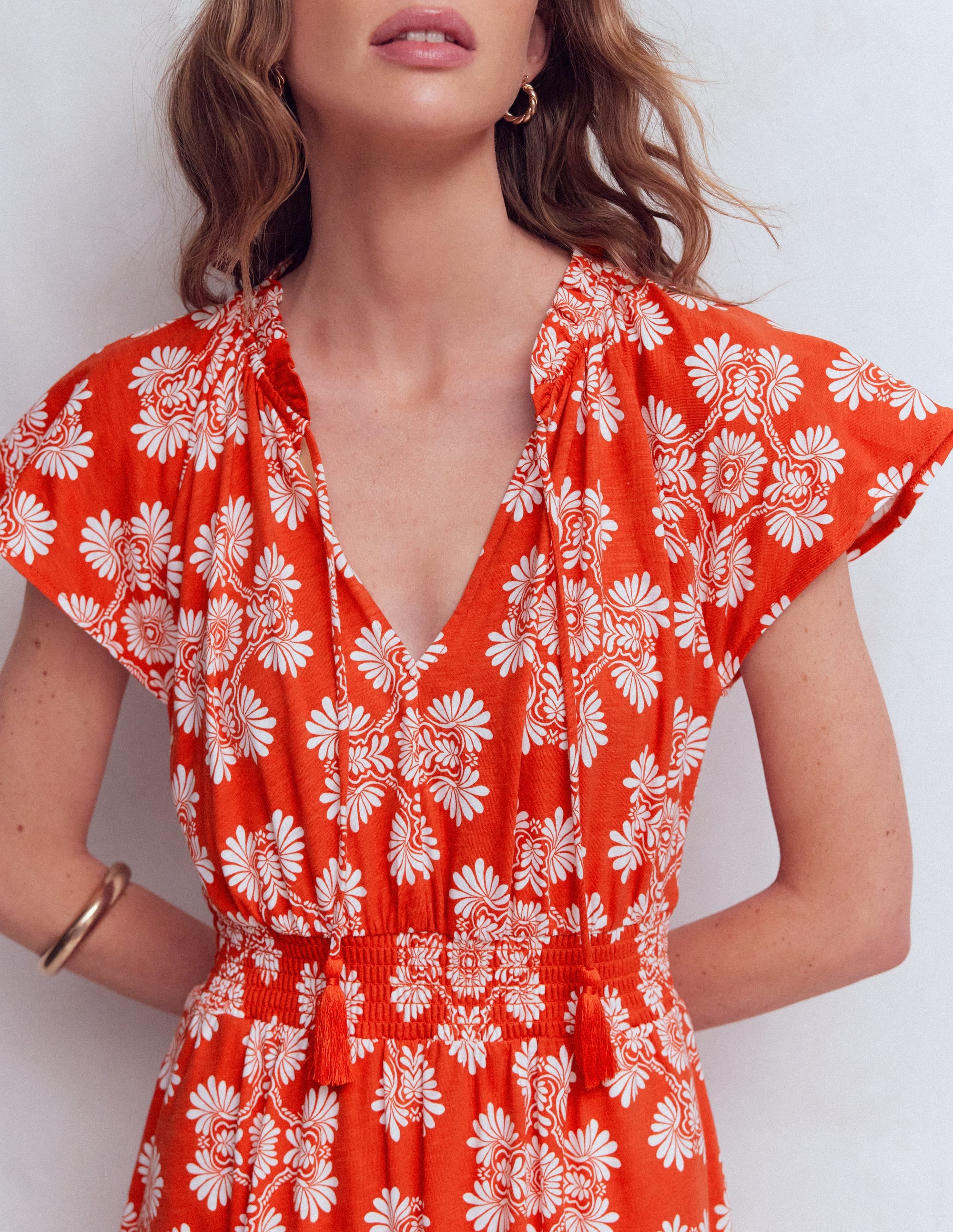 Tala Gestuftes Jersey-Maxikleid-Blutorange, Botanischer Zauber - Image 2