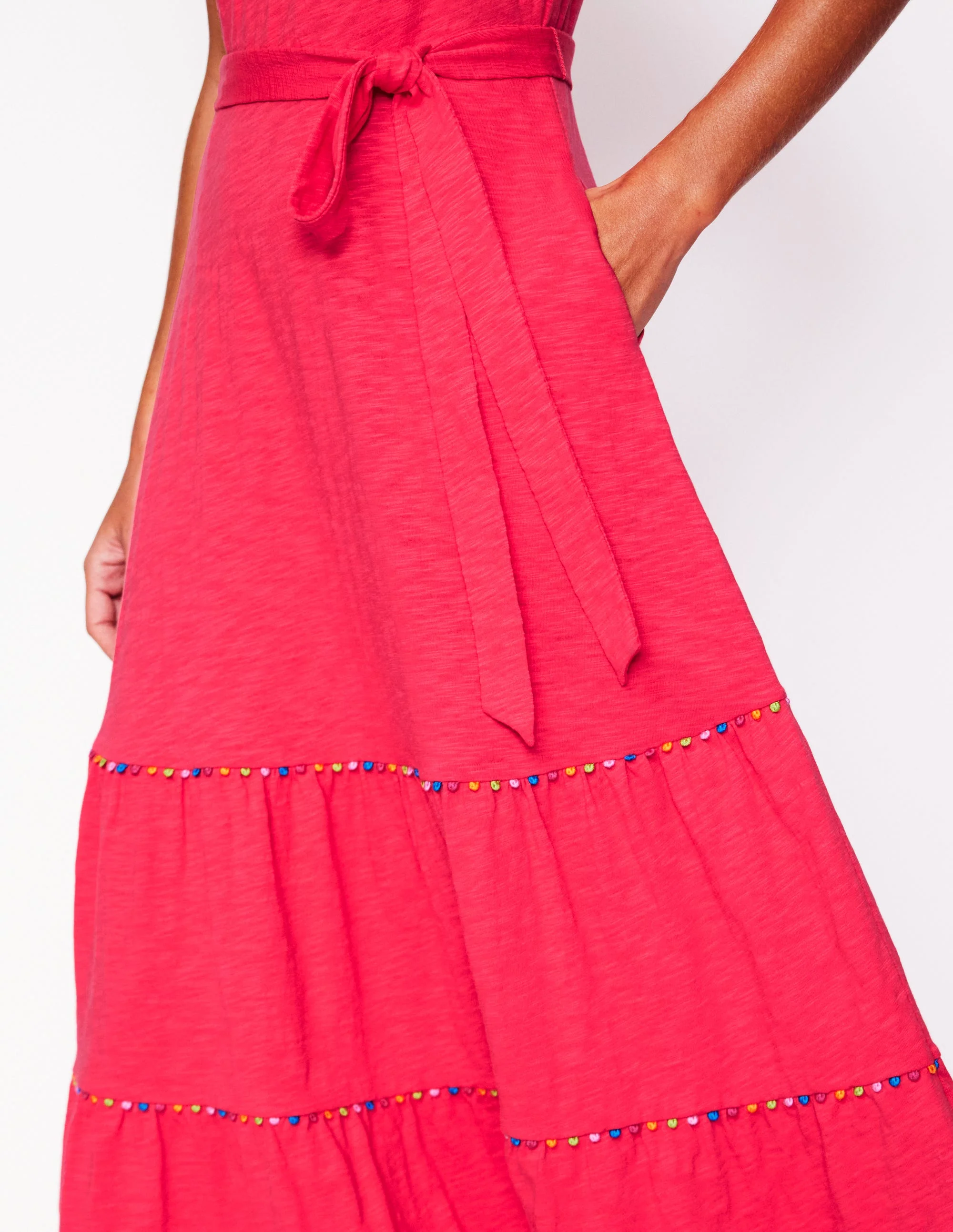 Tara Gestuftes Jerseykleid mit Besatz-Kamelienrosa - Image 2