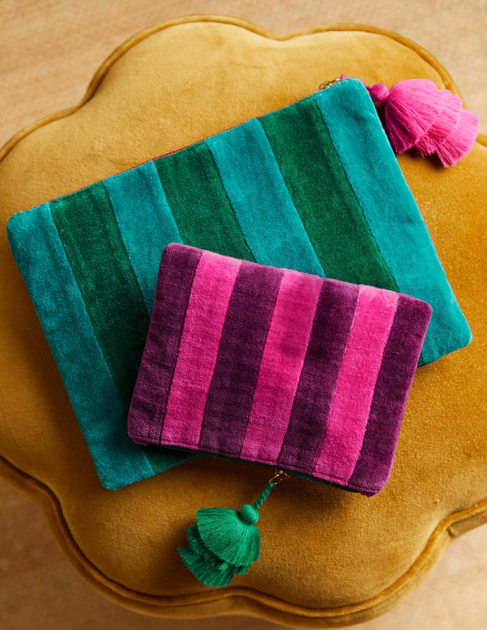 Taschen-Set aus Samt-Segelrot/Waldgrün