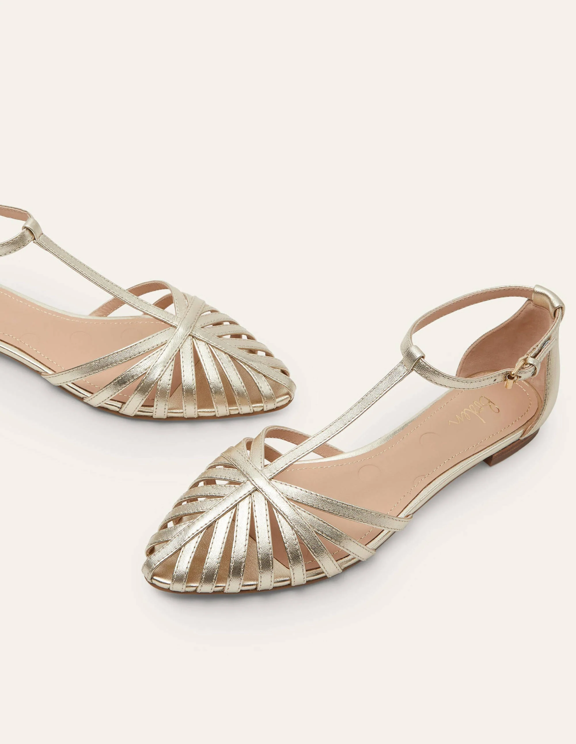 Tess Flache Sandalen mit Gitterriemchen-Blassgold-Metallic
