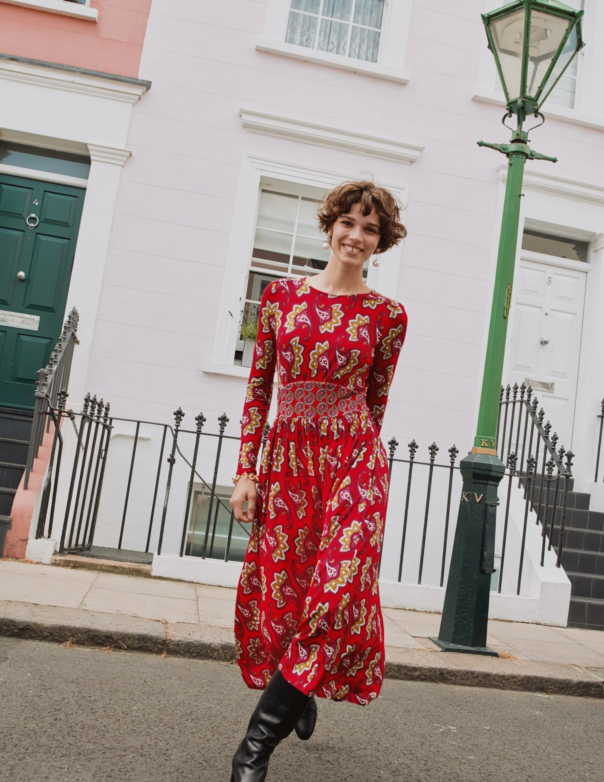 Thea Jersey-Midikleid mit langen Ärmeln-Rot, Paisley-Amaryllis - Image 5