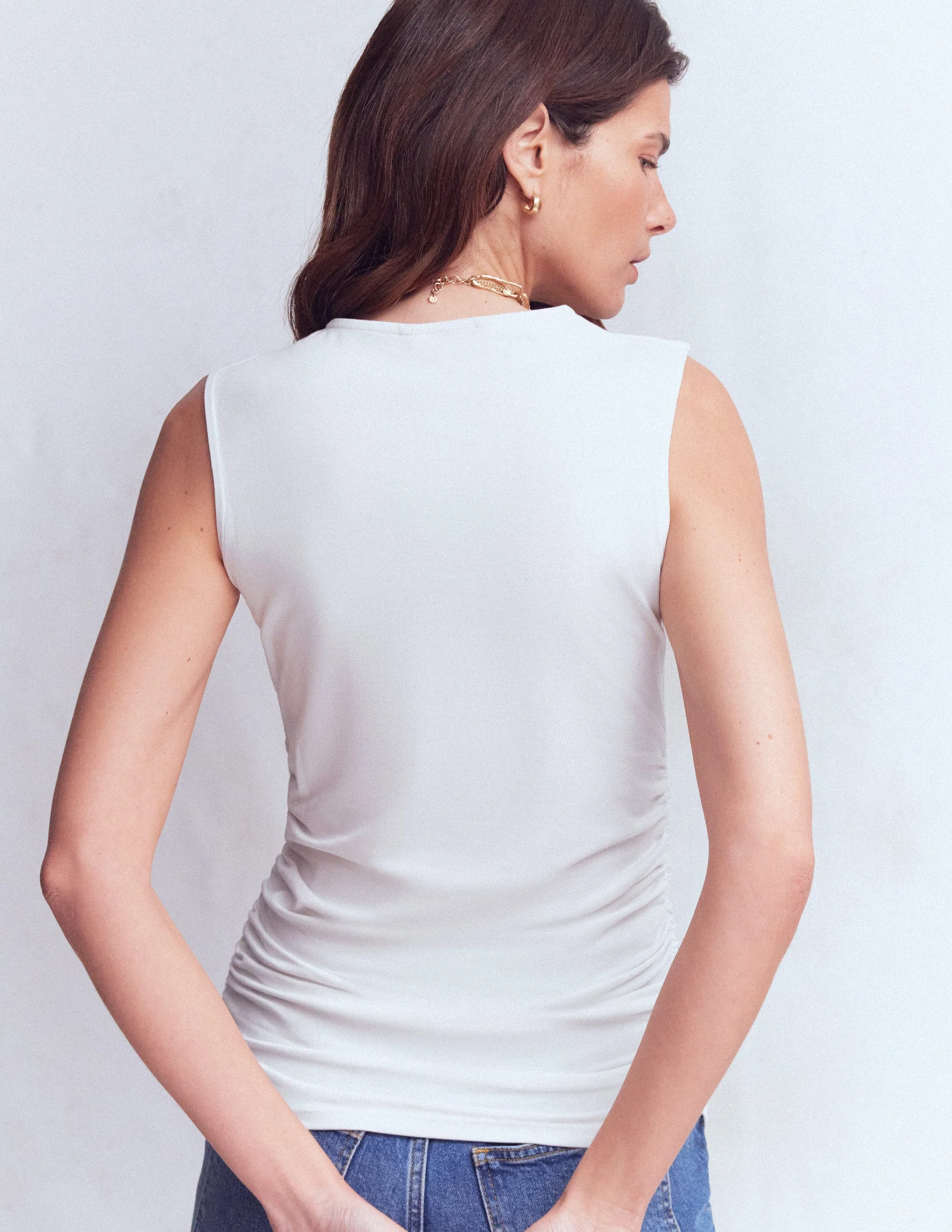 Tia Ärmelloses Jerseyoberteil mit Raffung-Weiß - Image 3