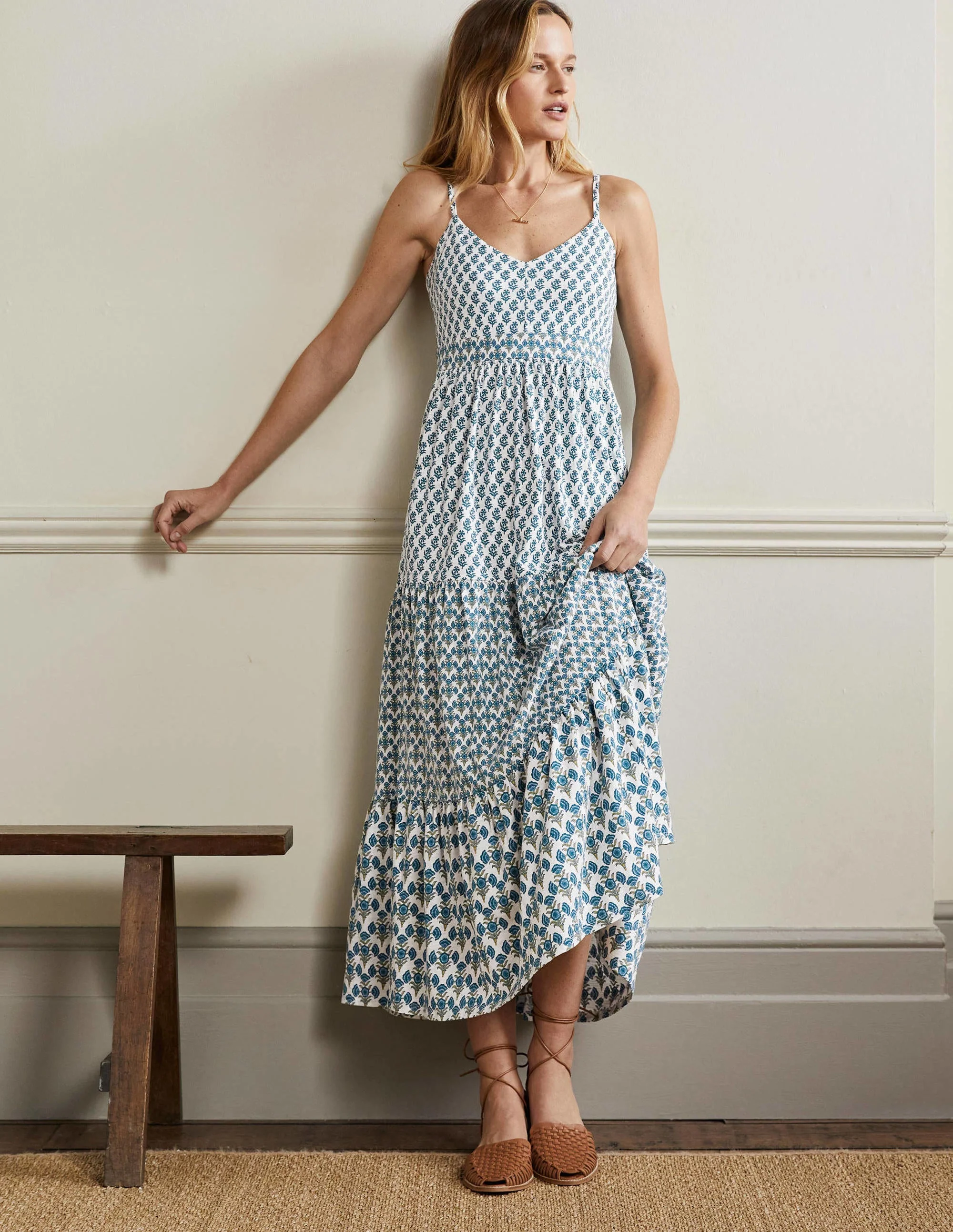 Träger-Maxikleid aus Jersey-Chesapeake Bay, Holzschnitt-Blumenmuster