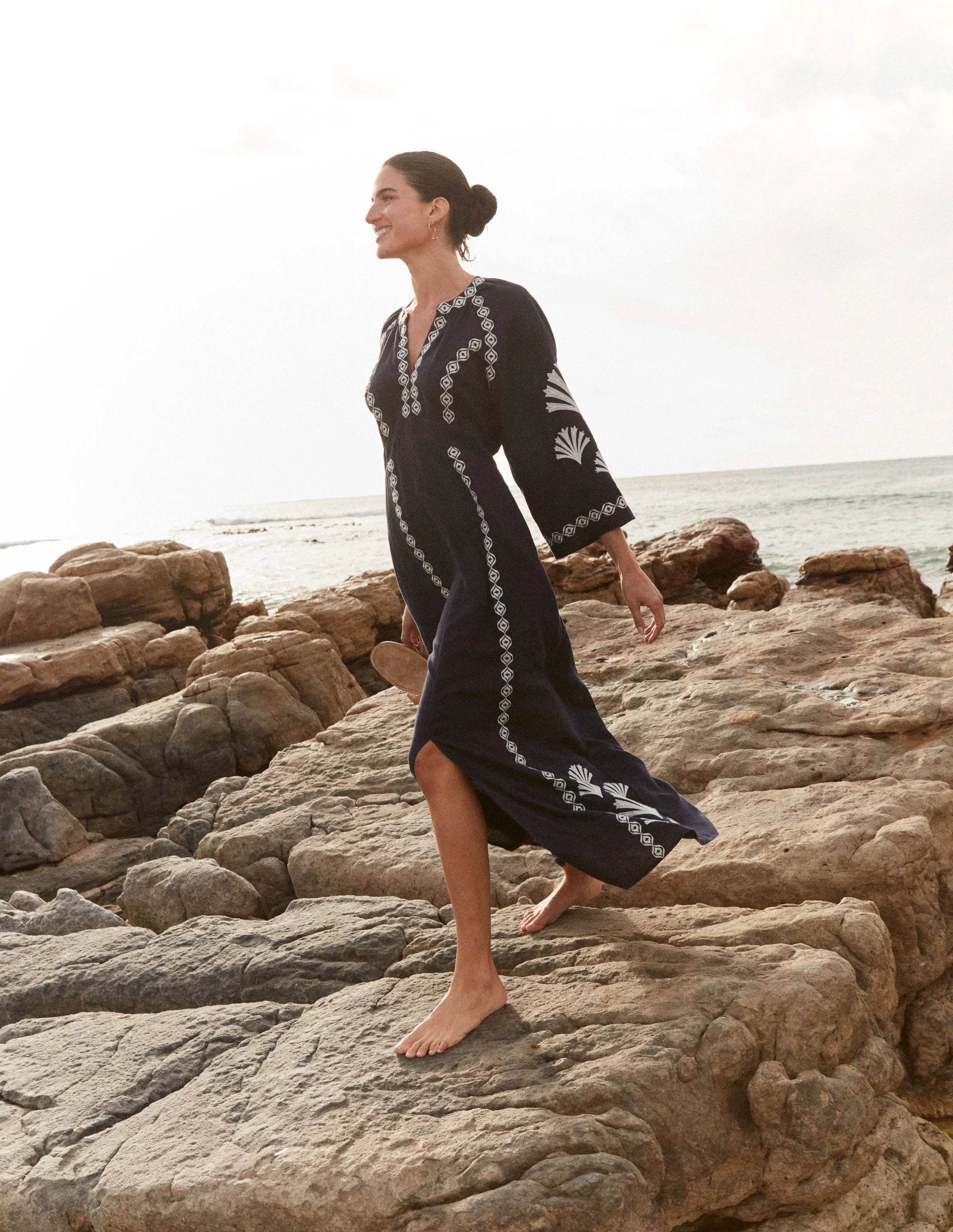 Una Leinenkleid mit Stickerei-Marineblau - Image 7