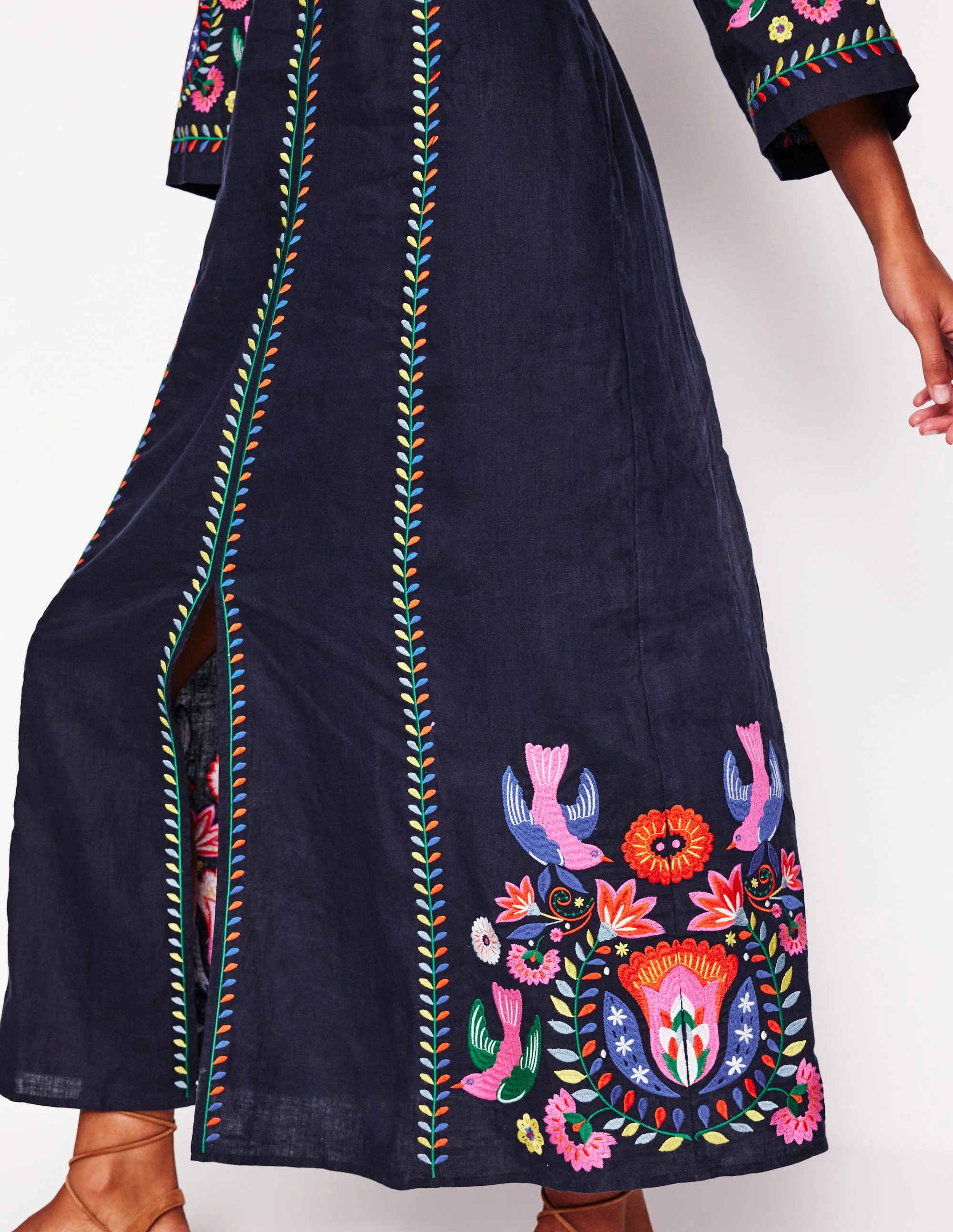 Una Leinenkleid mit Stickerei-Navy/Bunt, Stickerei - Image 4