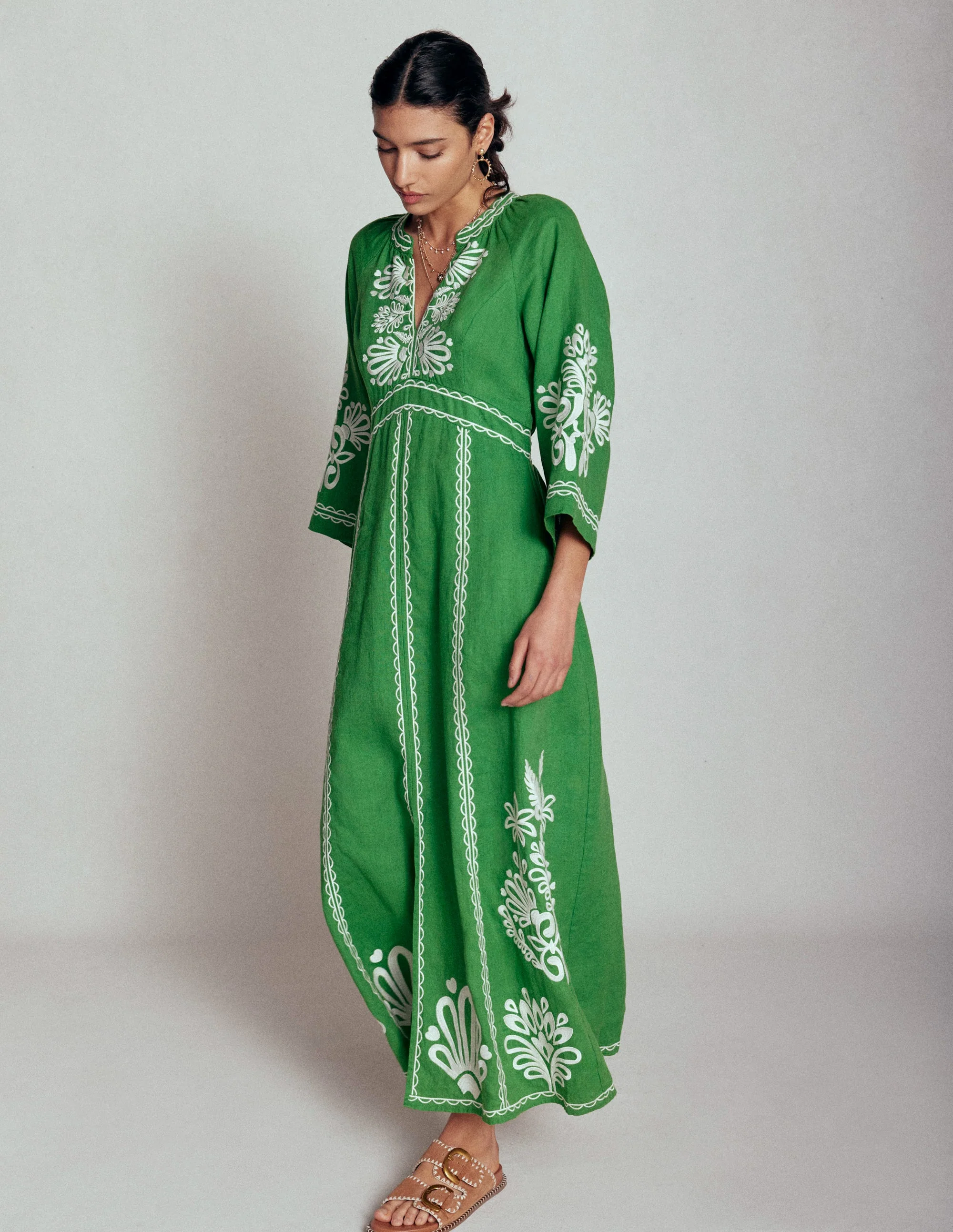 Una Leinenkleid mit Stickerei-Paradiesgrün - Image 3