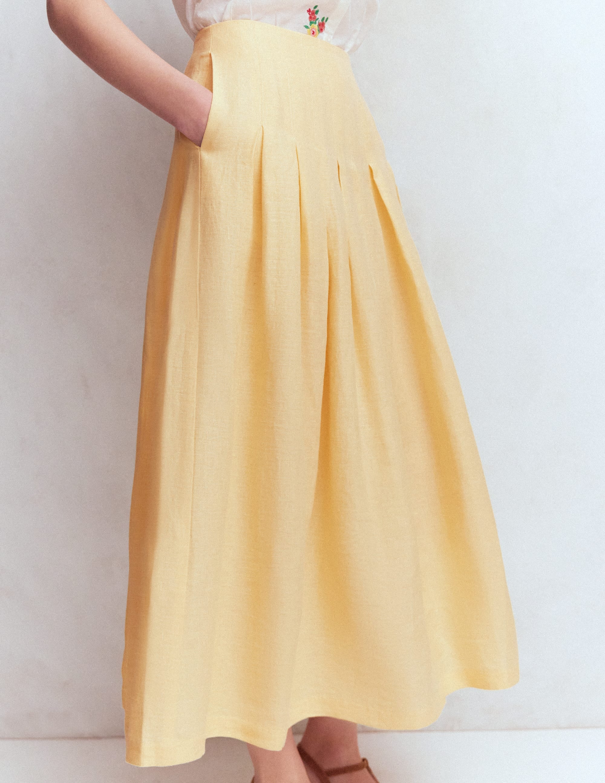 Valentina Leinenrock-Buttercreme - Image 5