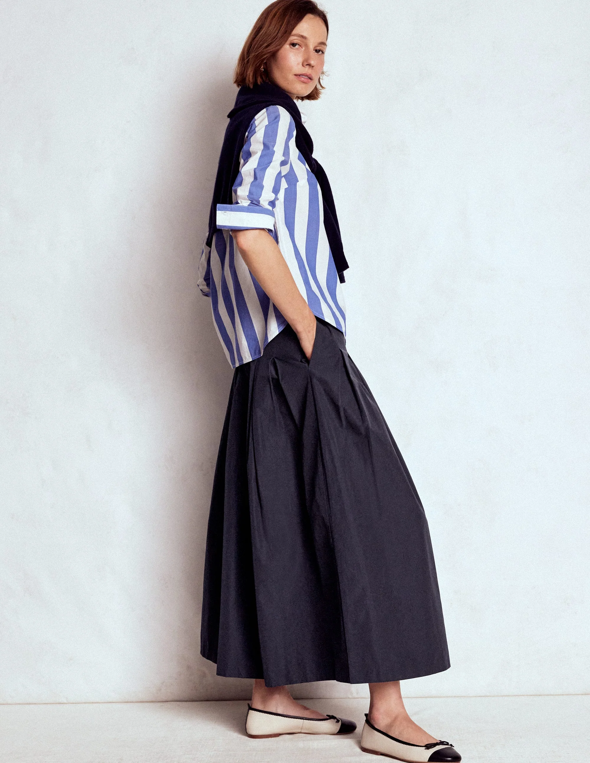 Valentina Taft-Midirock-Marineblau