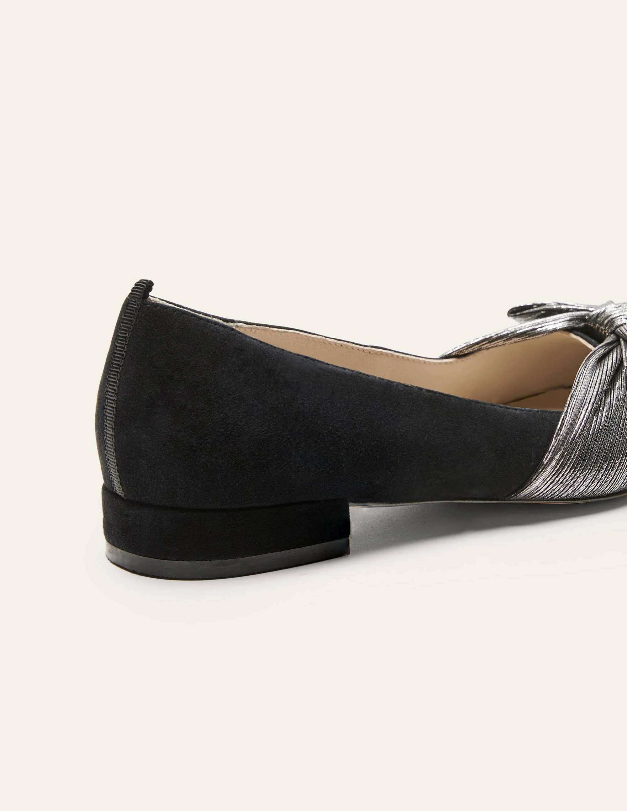 Vanessa Schuhe mit Schleife-Schwarz/Metallgrau - Image 4
