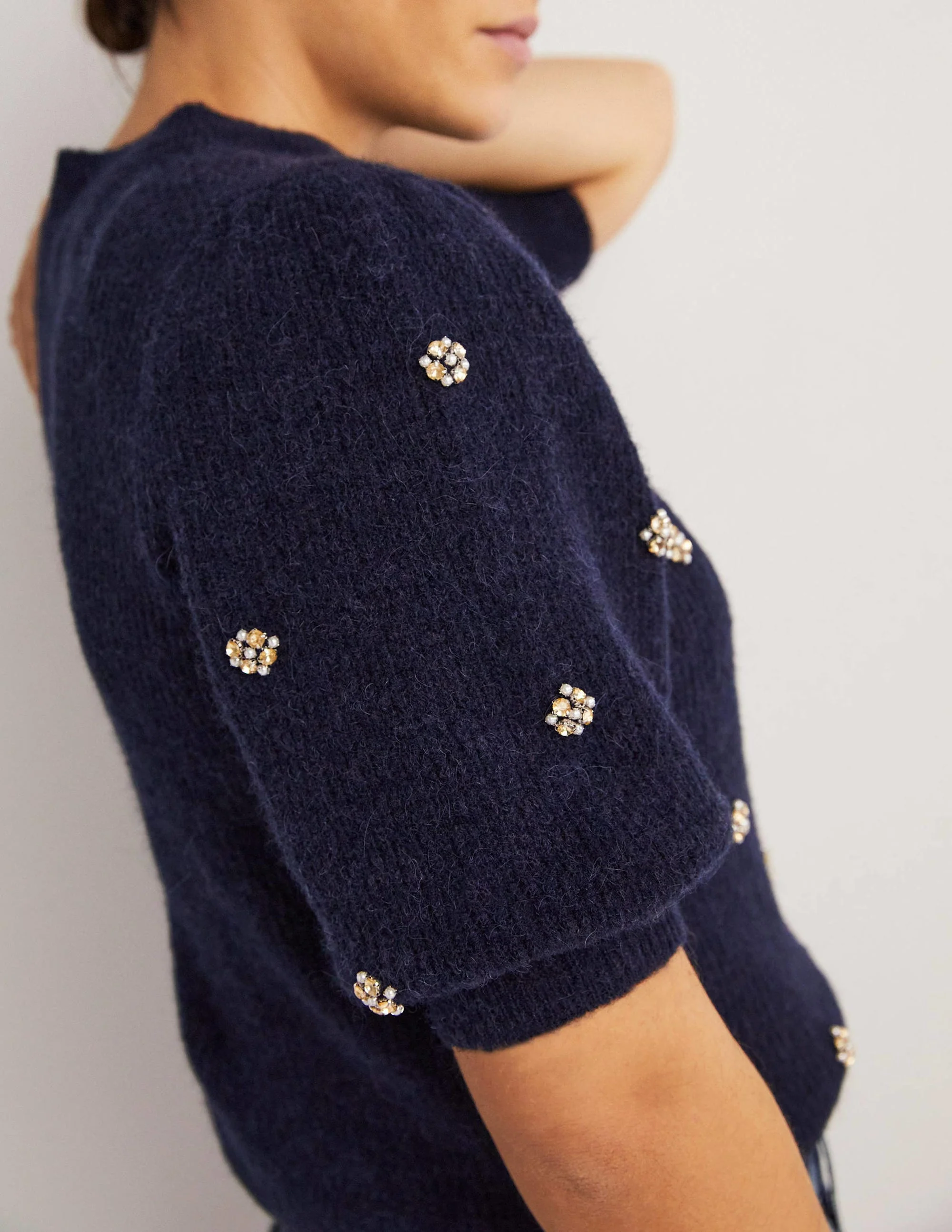 Verziertes flauschiges T-Shirt-Navy, Verzierung - Image 4