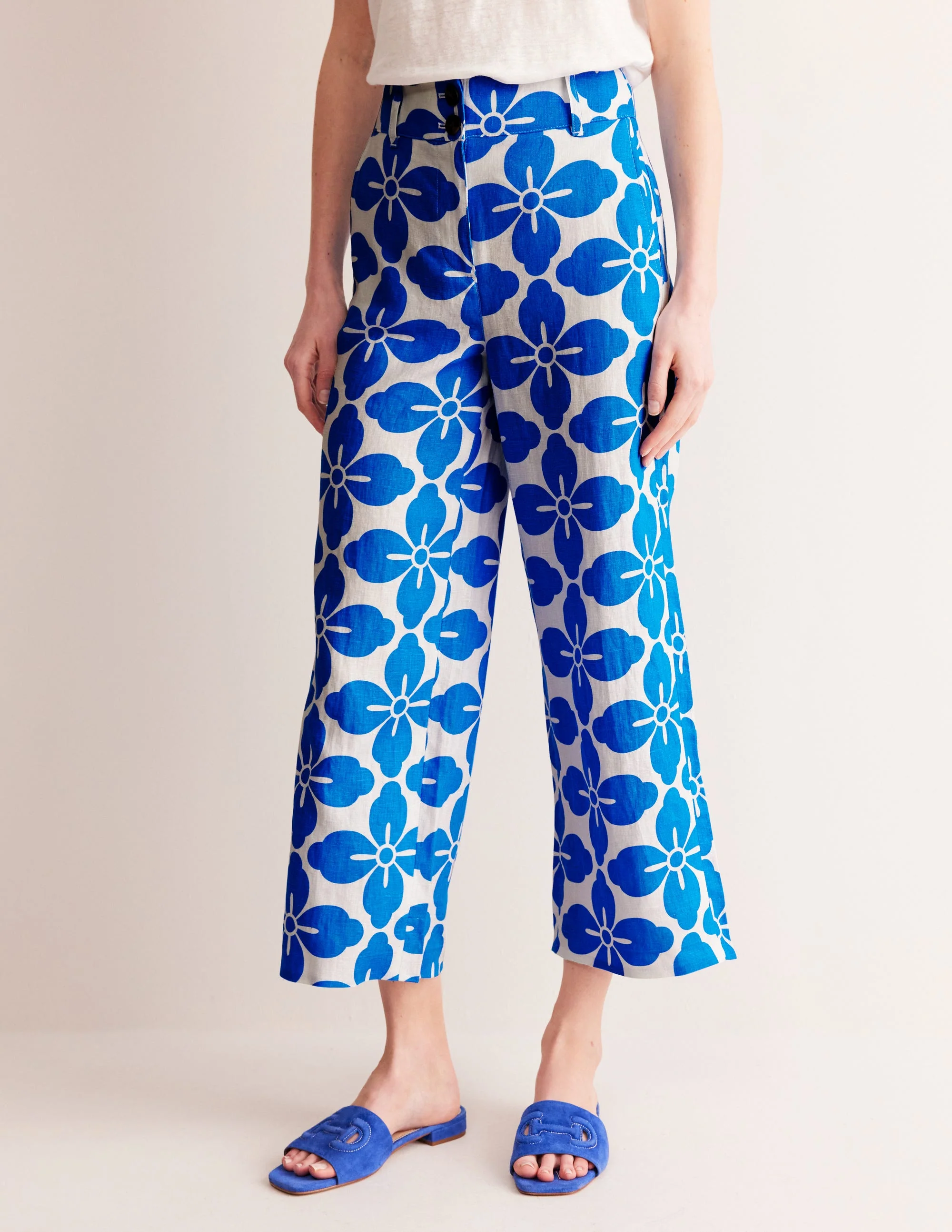 Westbourne Verkürzte Leinenhose-Indigofink, Blumenmuster Kachel - Image 4