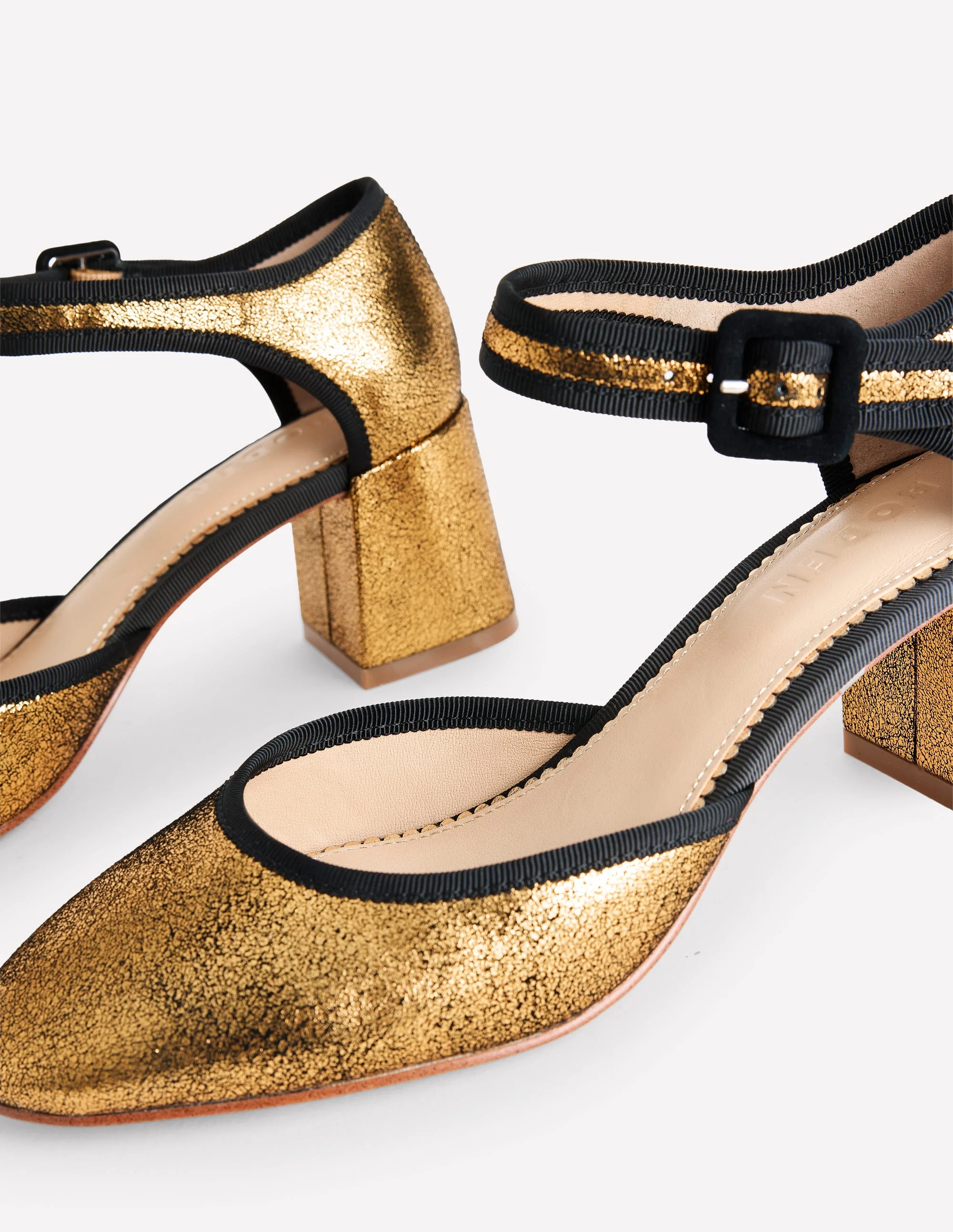 Zweiteilige Pumps mit Blockabsatz-Gold Metallic-Leder - Image 4