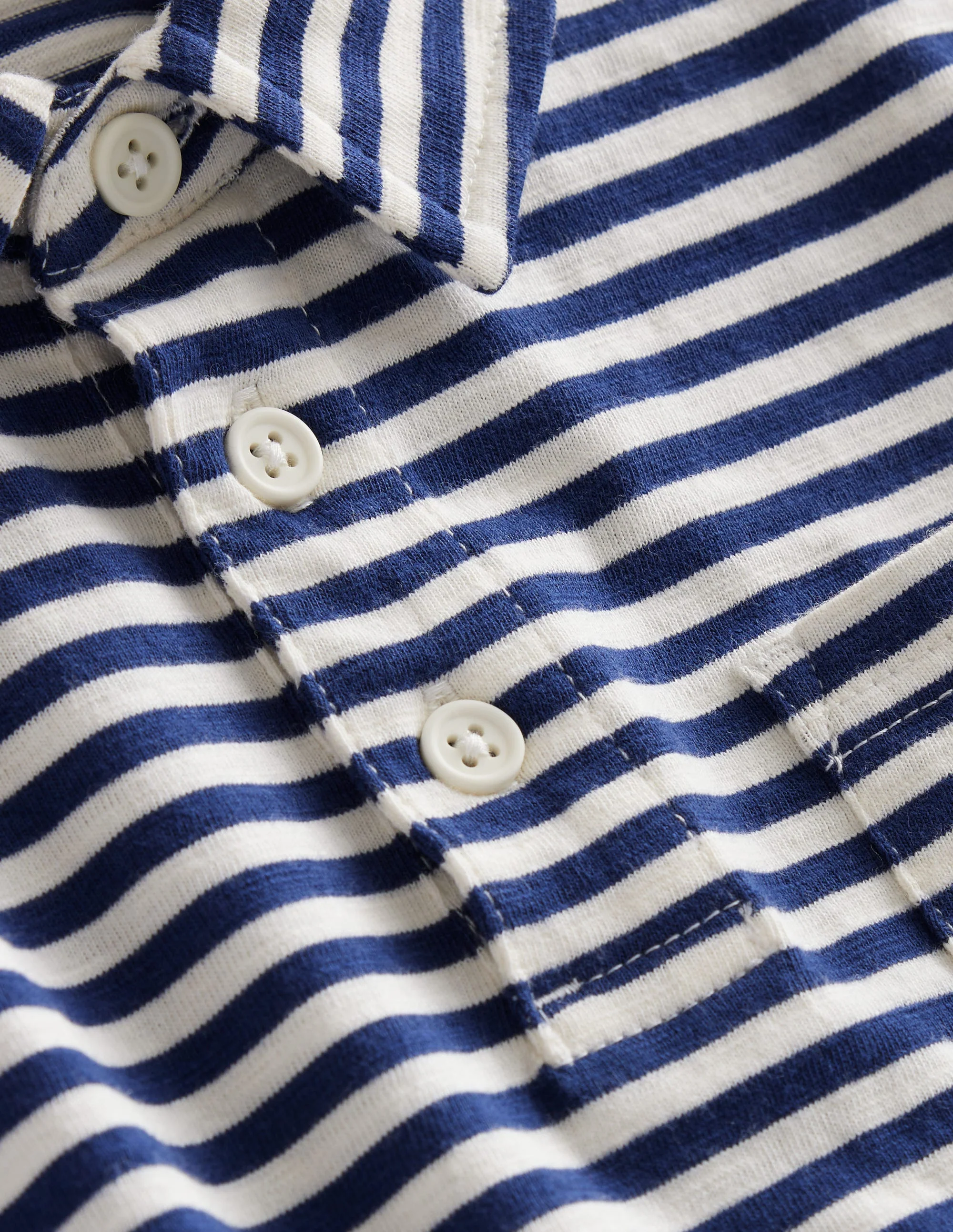 Gestreiftes Poloshirt aus Flammgarn-Baumwolle-Marineblau/Naturweiß - Image 3