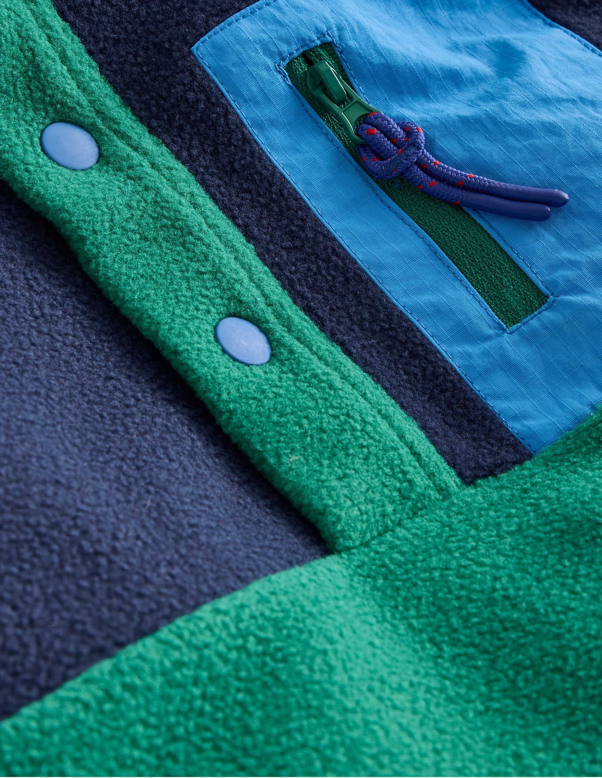 Kuscheliger Fleecepullover-Schmucksteingrün Blockfarben - Image 3
