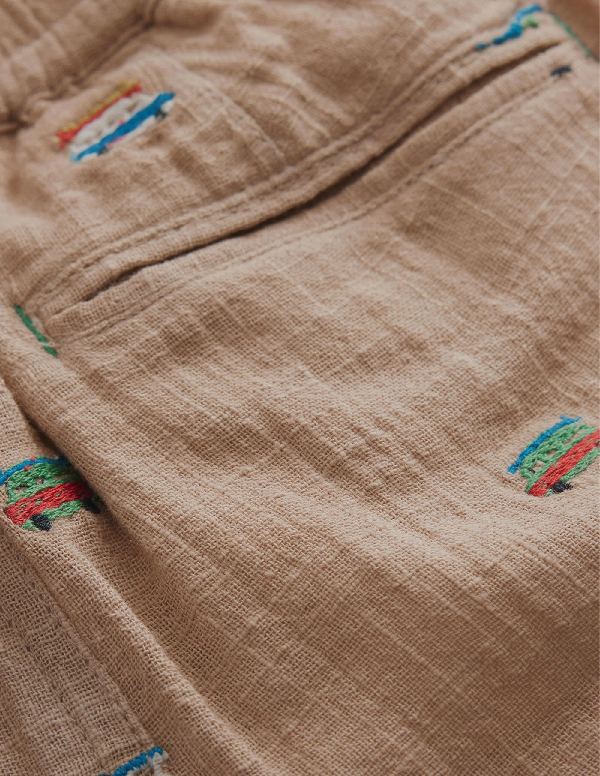 Smarte Shorts zum Hochkrempeln-Camper-Stickerei - Image 3