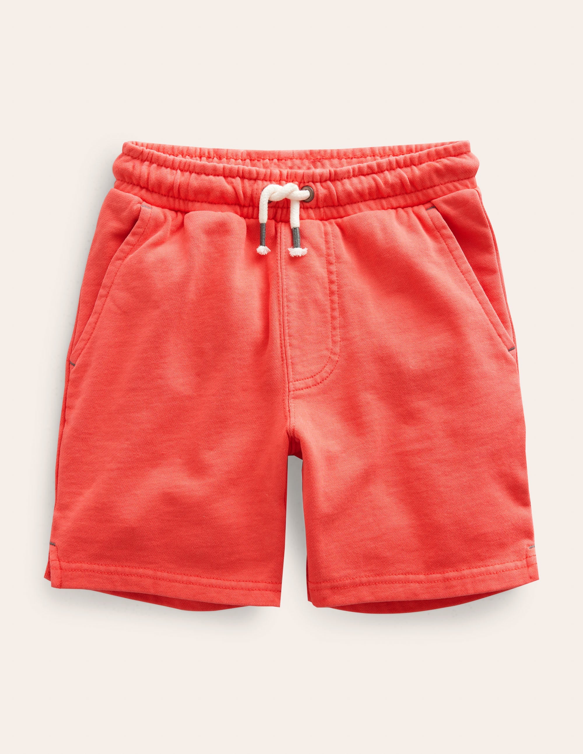 Stückgefärbte Shorts-Verwaschenes Marmeladenrot