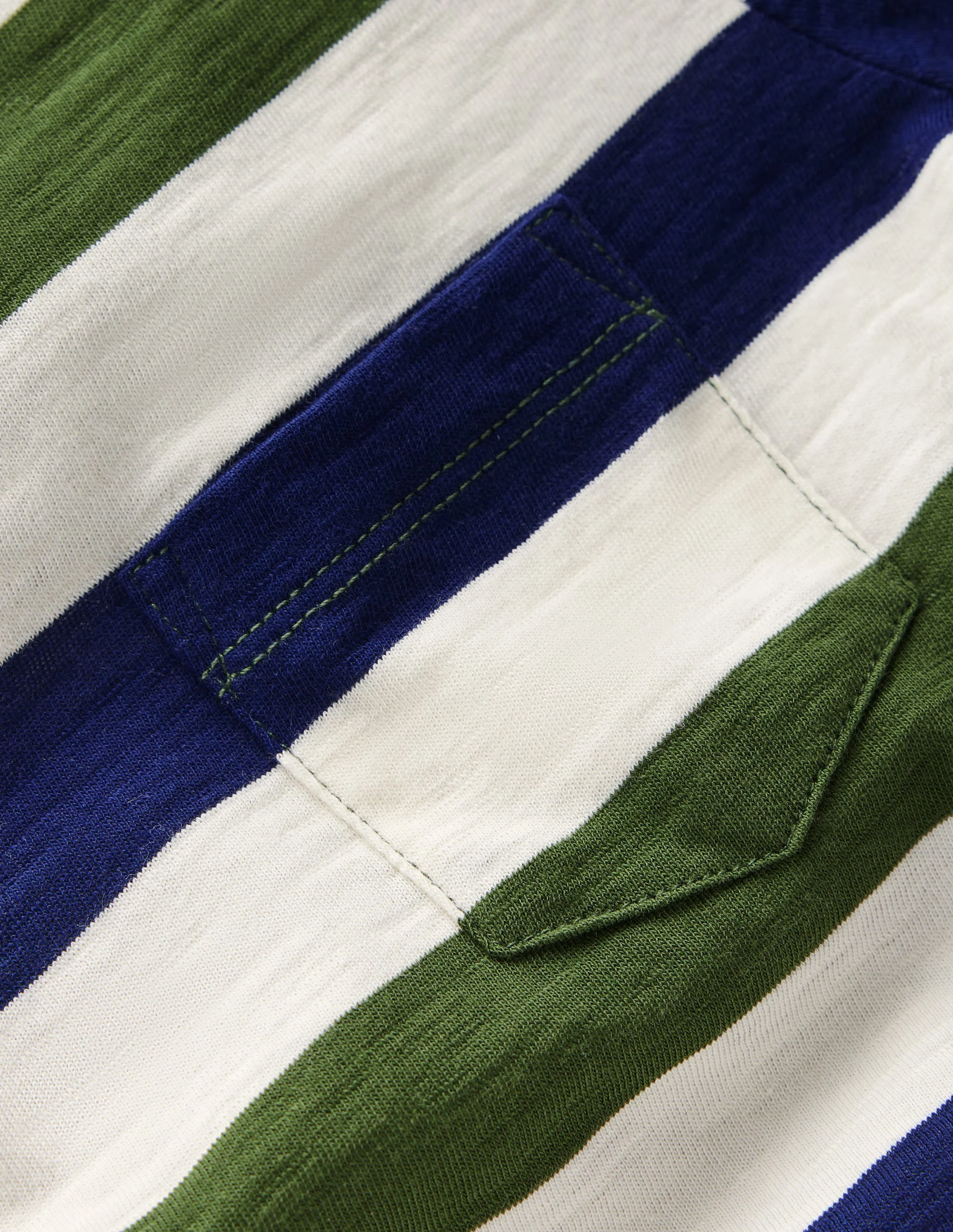 T-Shirt für den Alltag-Grün und Blau Streifen - Image 3