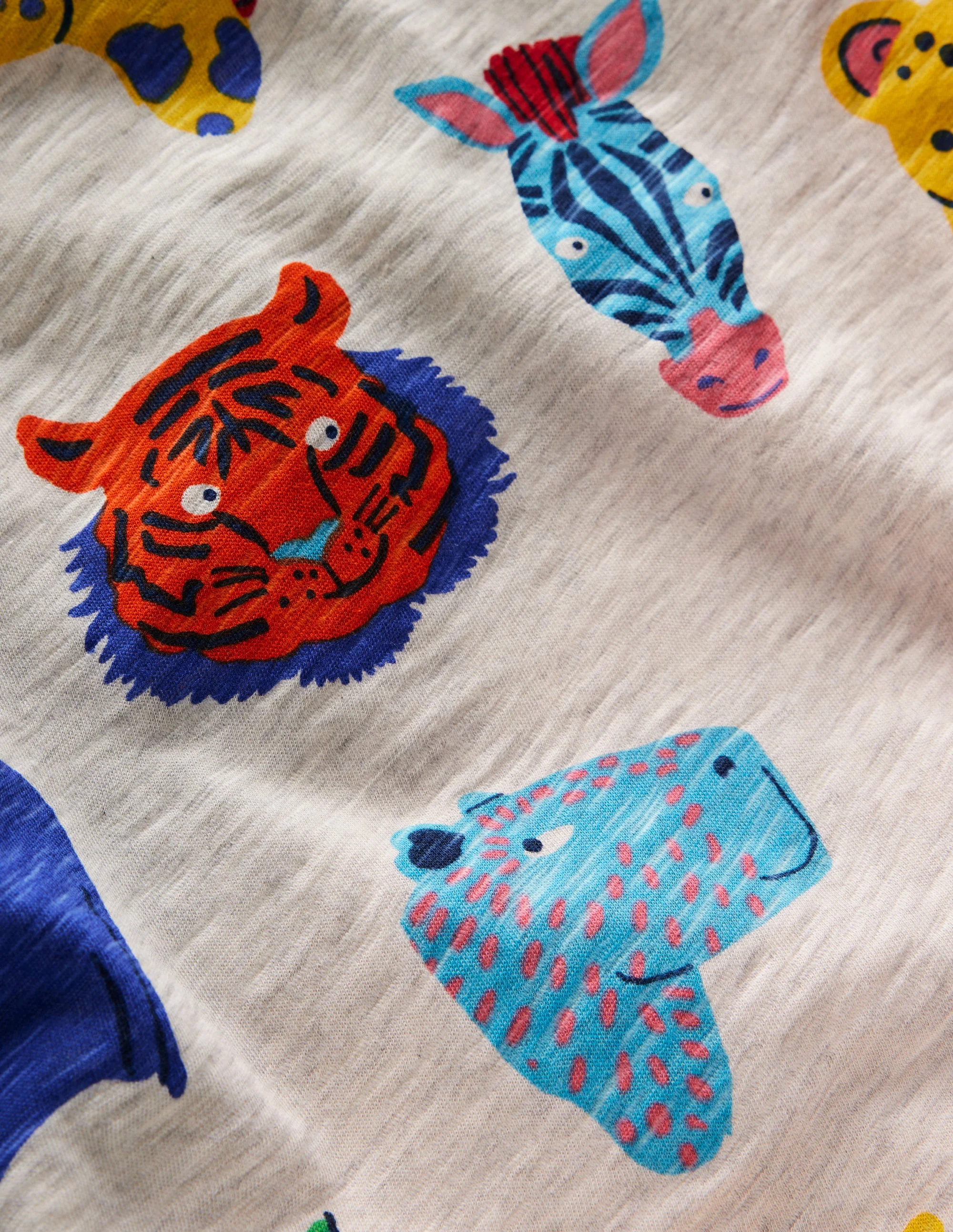 T-Shirt mit durchgehendem Muster-Kokosnussmilch Dschungel - Image 7