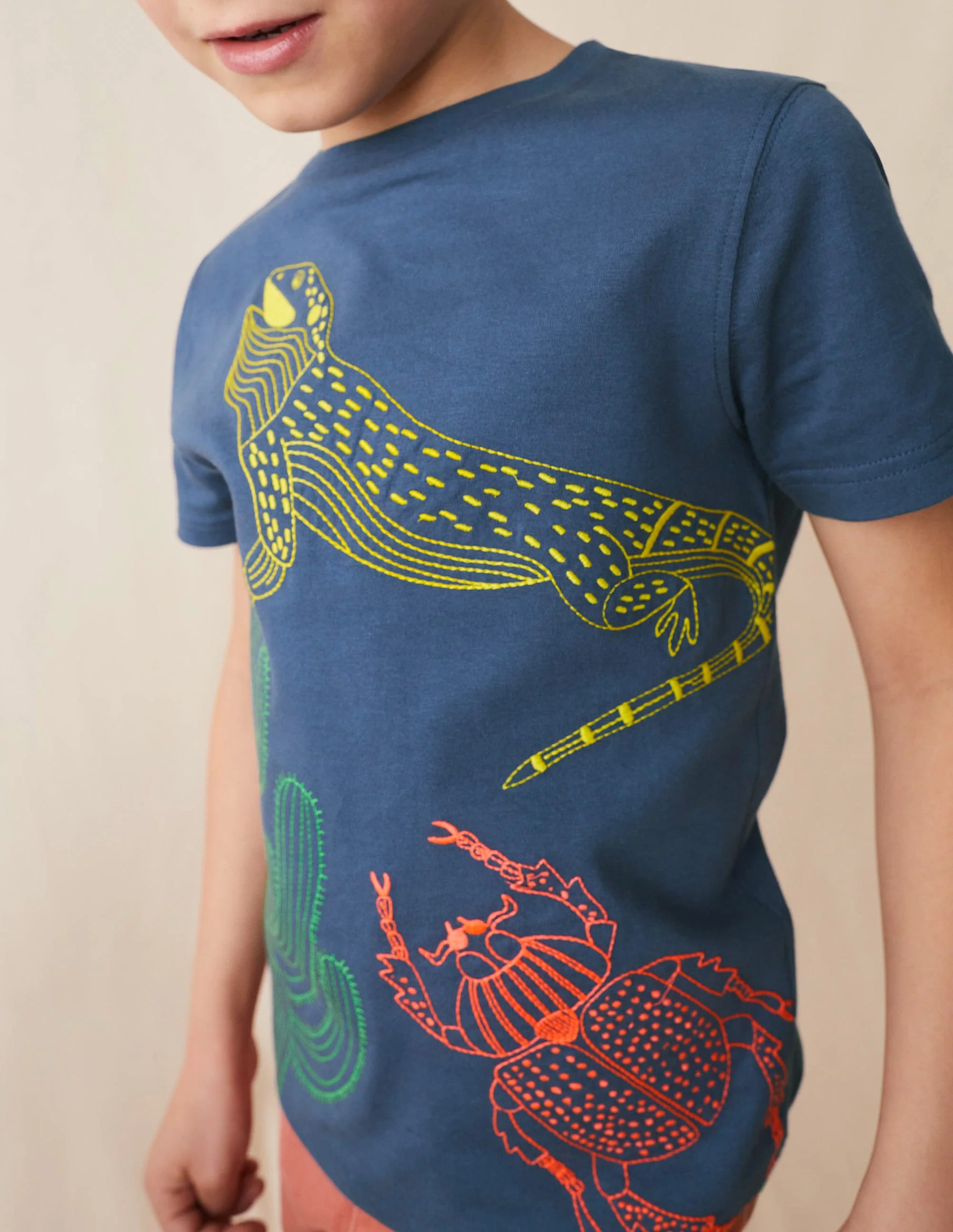 T-Shirt mit Stickerei-Roboterblau, Echse - Image 4