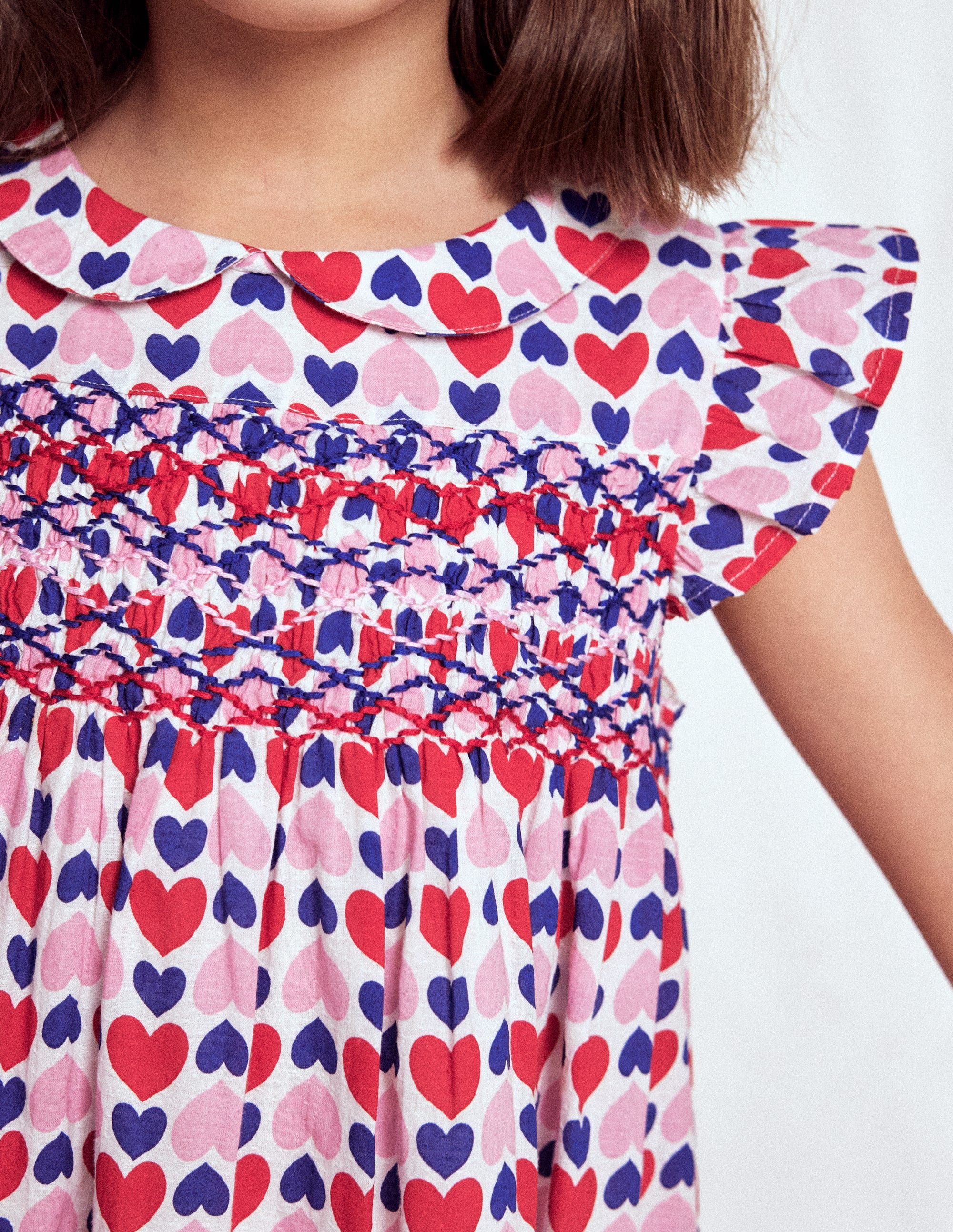 Adeline Gesmoktes Kleid-Mohnblumenrot Geometrisches Herzmuster - Image 2