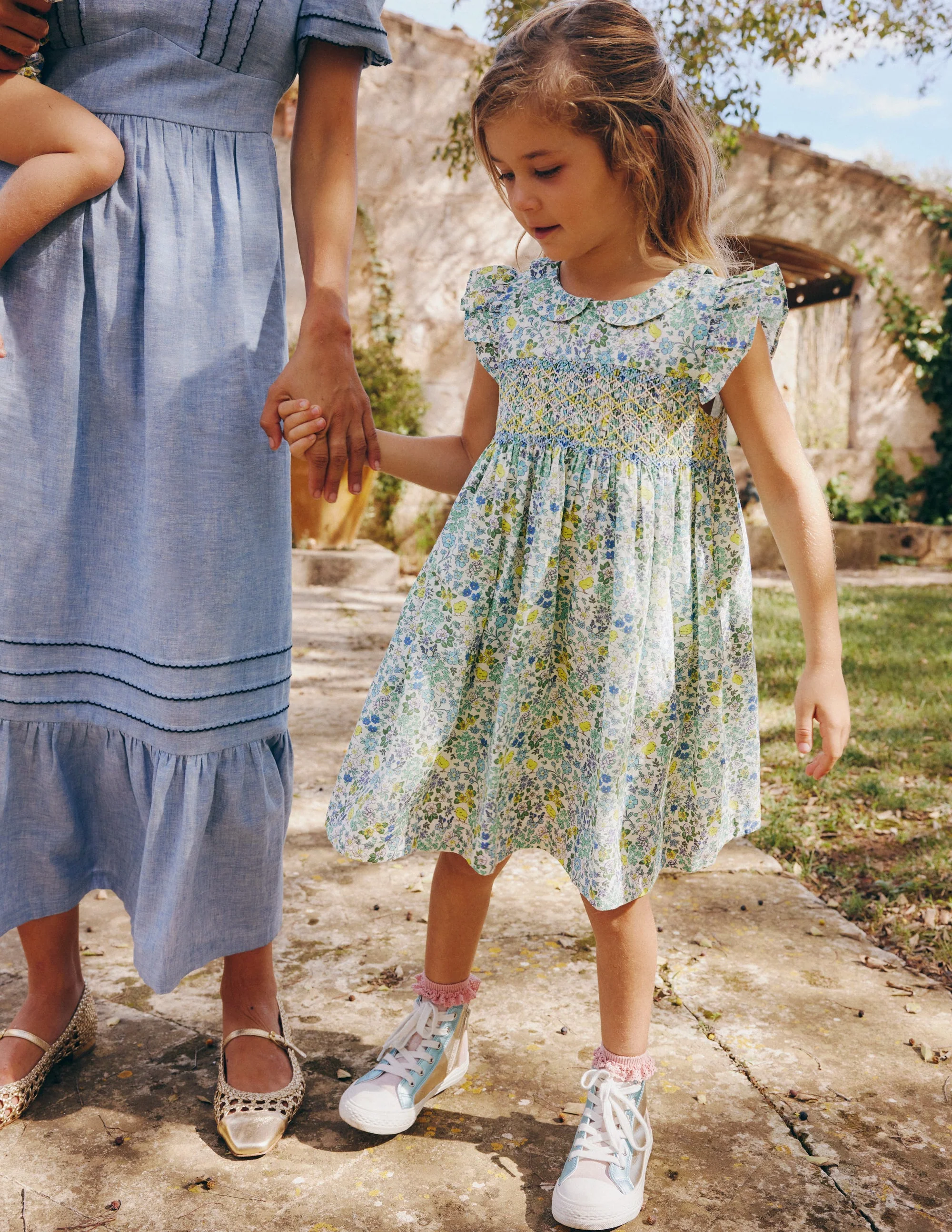 Adeline Gesmoktes Kleid-Osterküken mit Blumenmuster - Image 4
