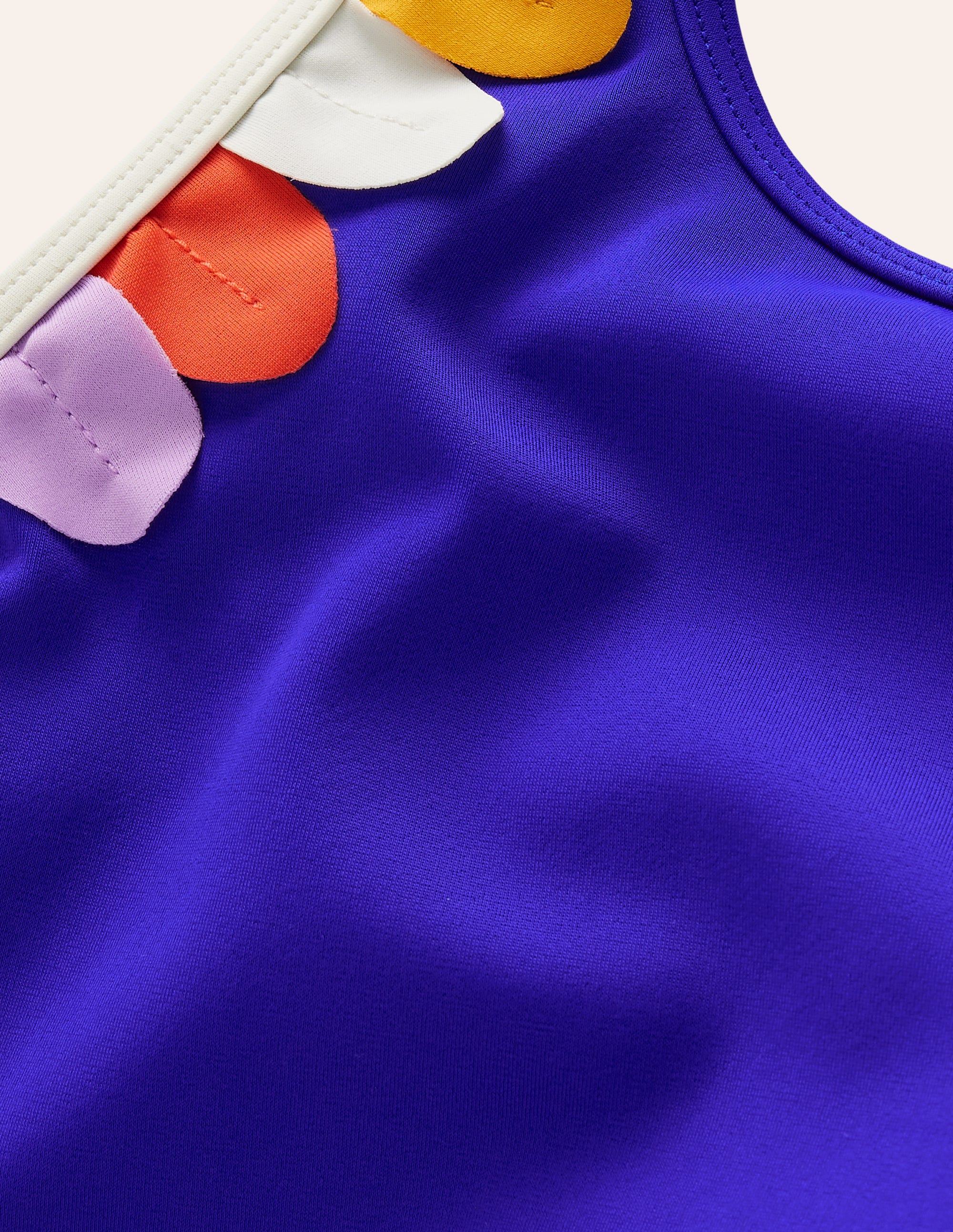 Badeanzug mit Blumen-Cut-outs-Tiefblau Bunt Gänseblümchen - Image 3
