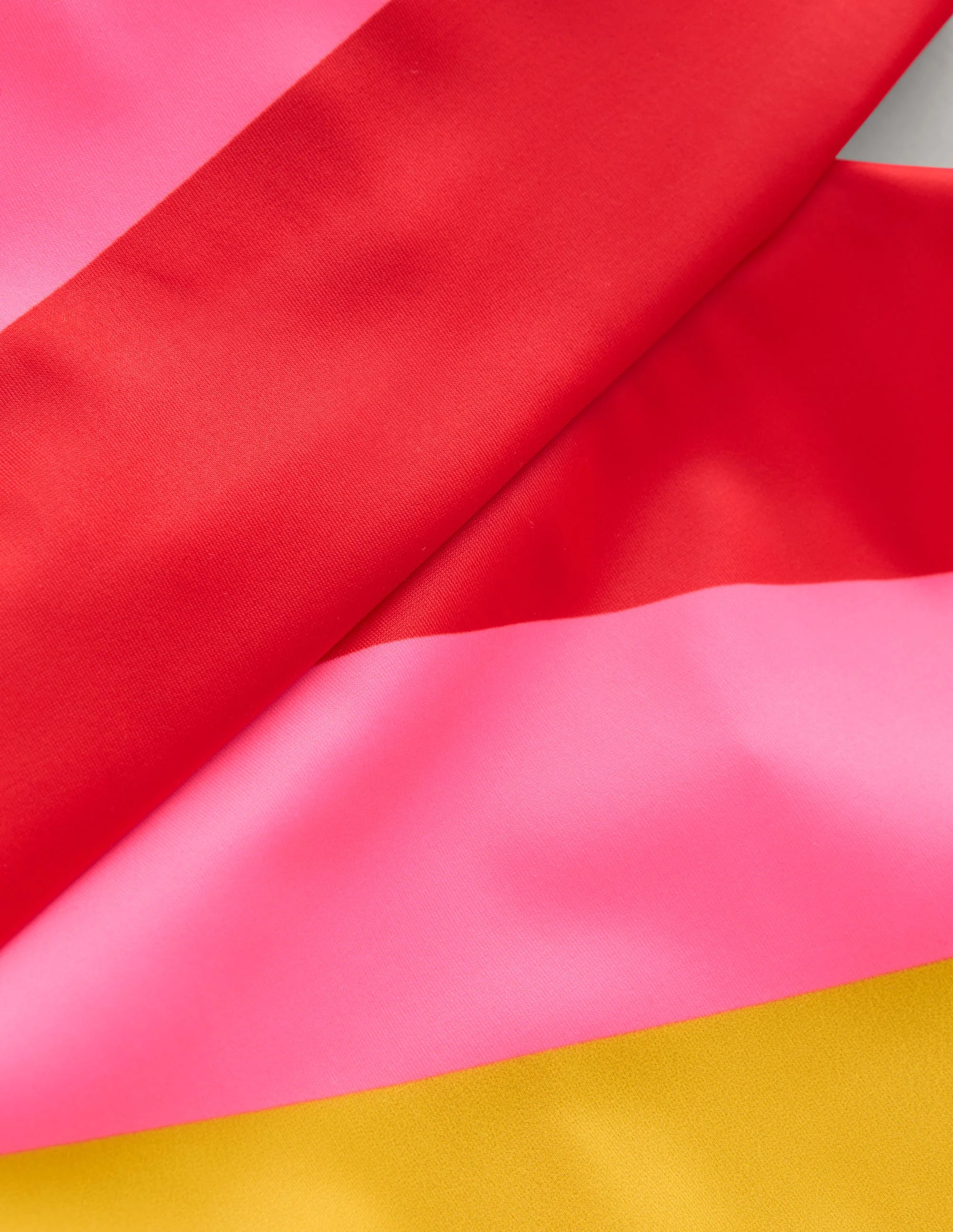 Badeanzug mit Cut-out-Festivalrosa Regenbogen - Image 3