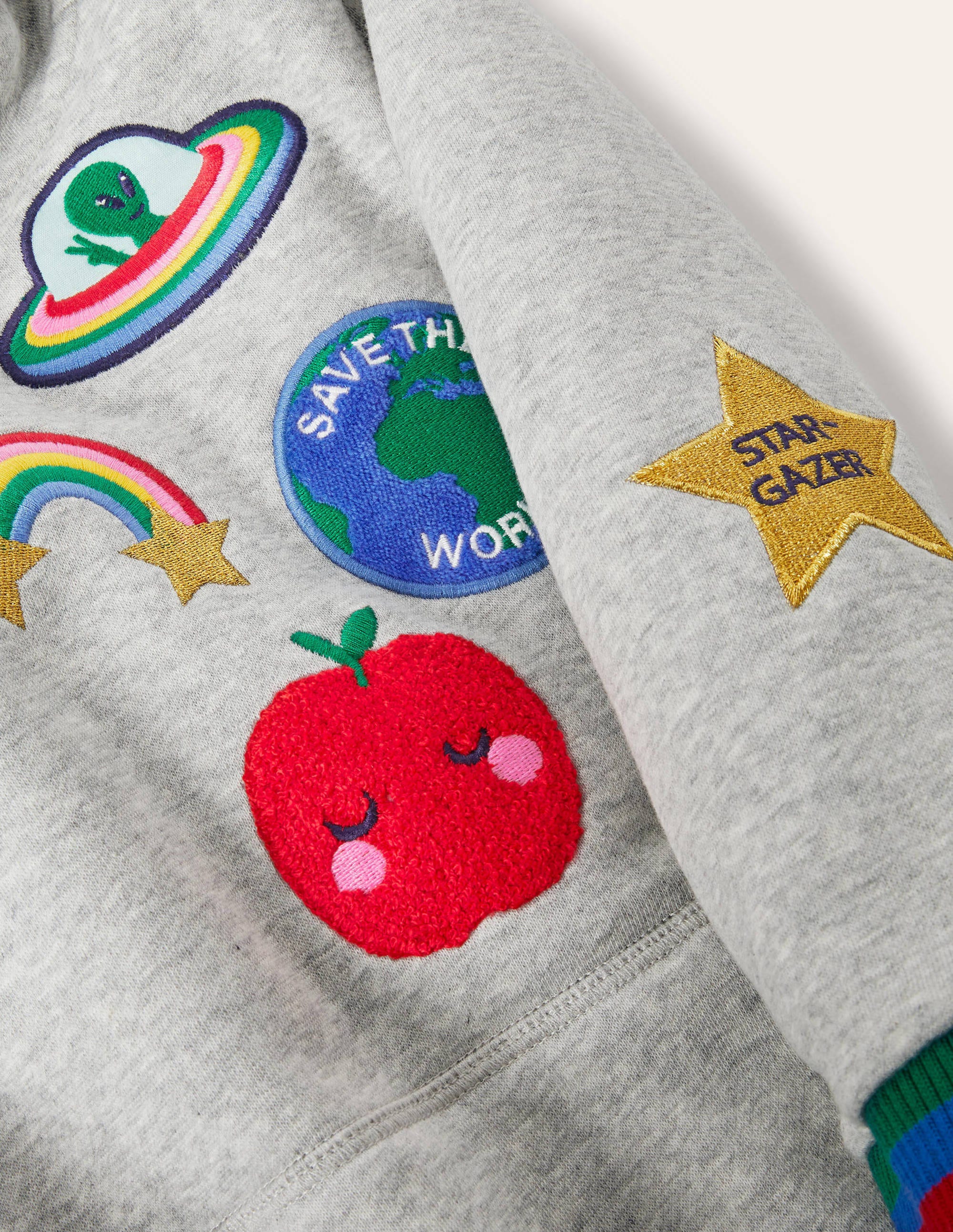 Bequemes Sweatshirt-Kleid mit Kapuze-Grau Meliert, Abzeichen - Image 3