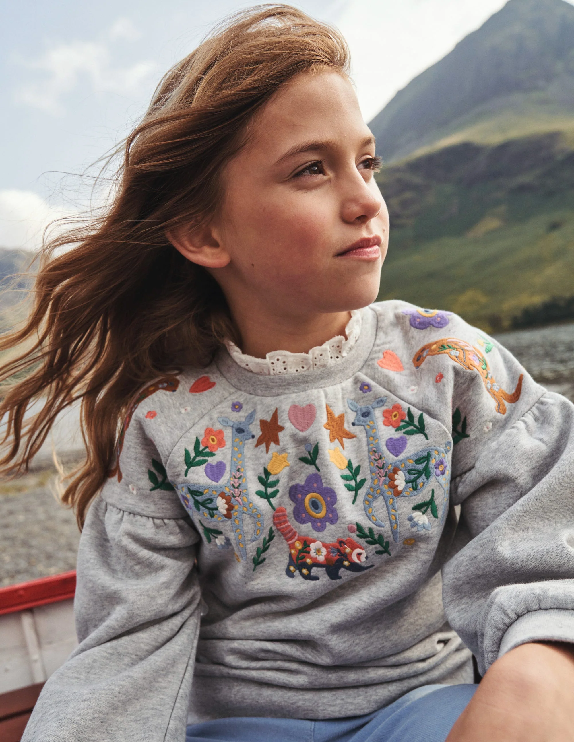 Besticktes Sweatshirt-Grau Meliert Tiere - Image 4