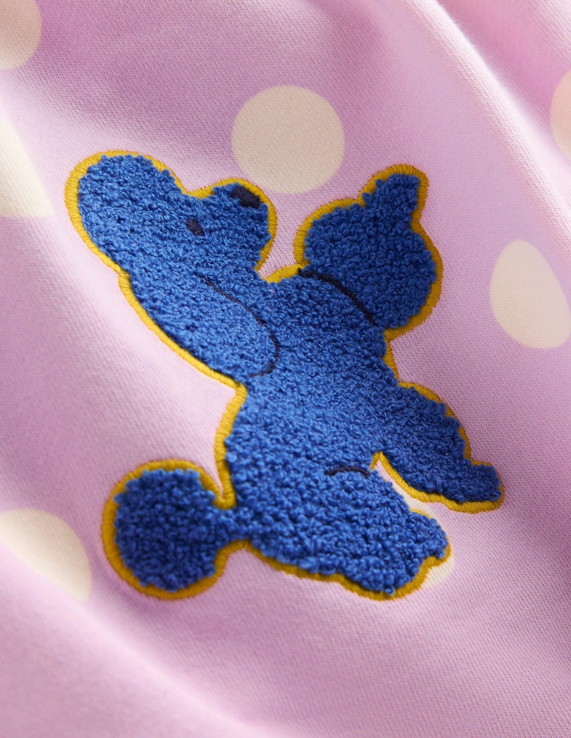 Bouclé-Sweatkleid mit Applikation-Gezuckertes Flieder Punkte Hunde - Image 3