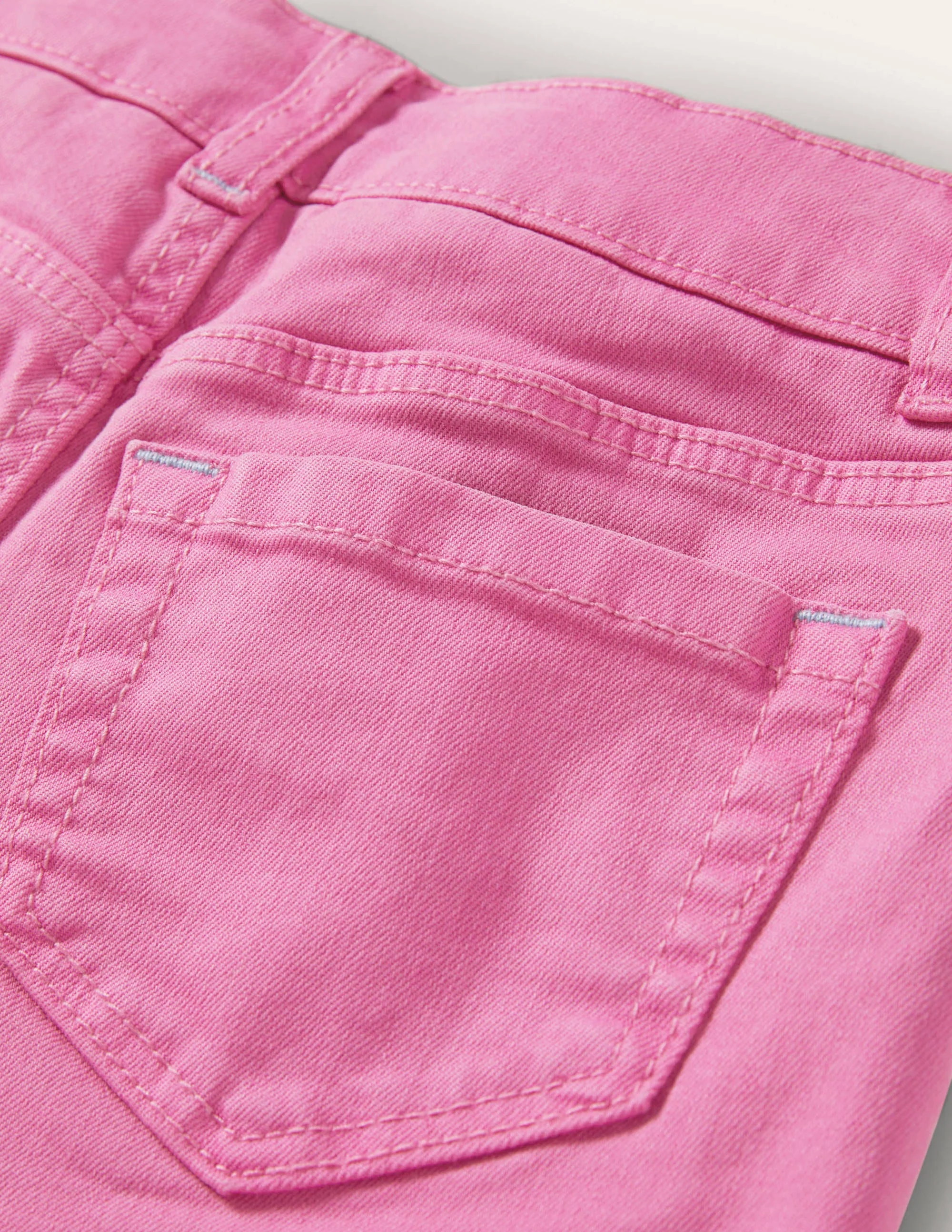 Denim-Shorts-Erdbeereisrosa - Image 3