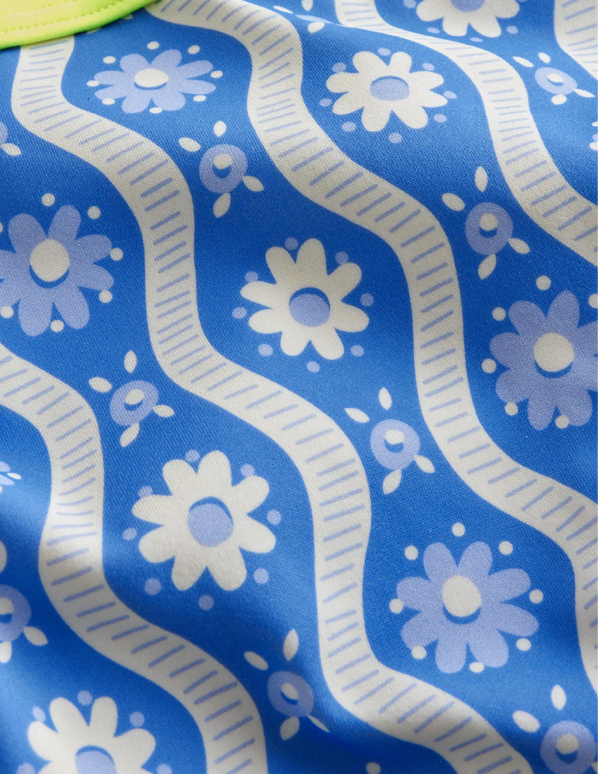 Gemusterte Bikinihose-Penzance-Blau, Gänseblümchen/Wellen - Image 3