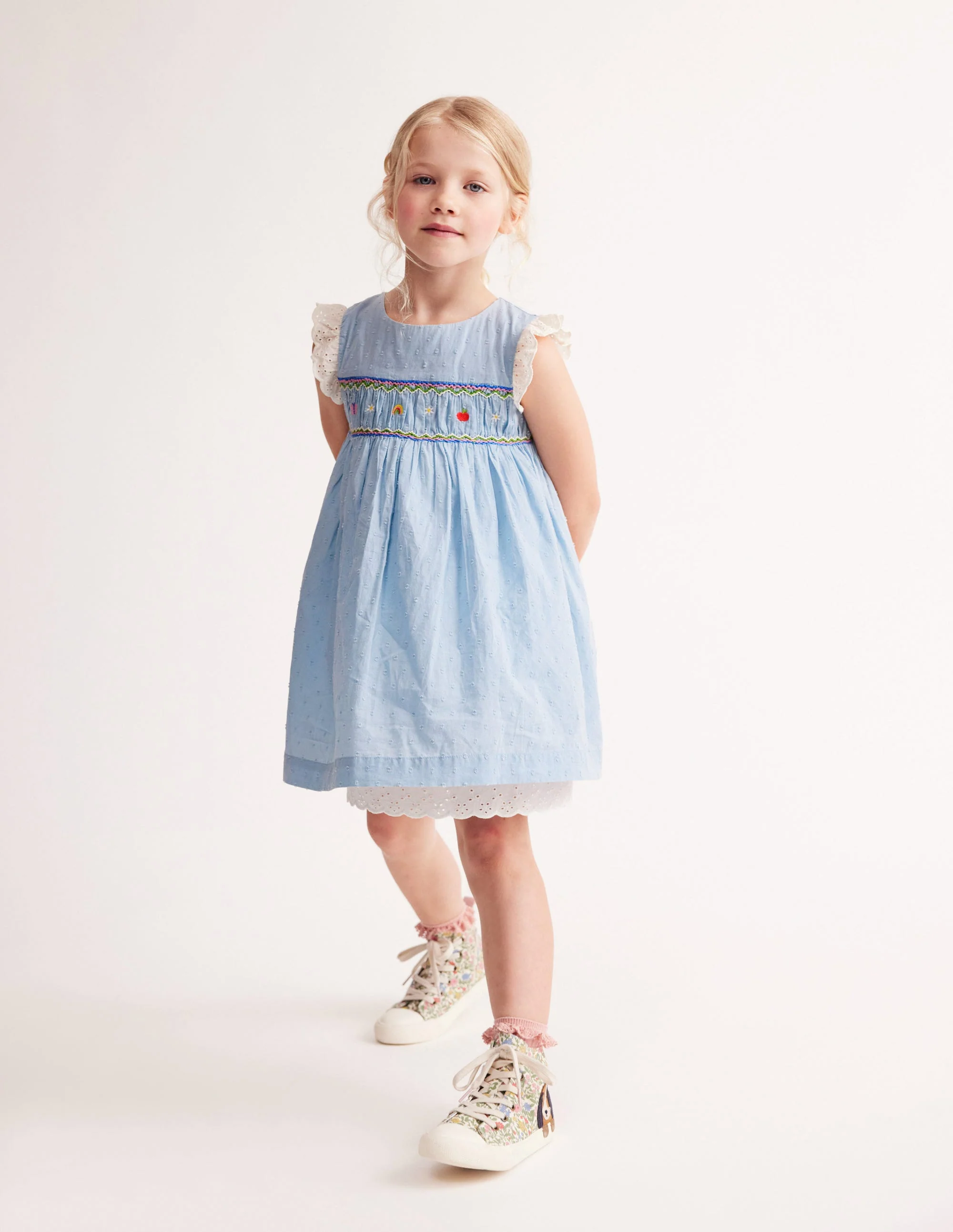 Gesmoktes Kleid mit Spitzenbesatz-Denim - Image 6
