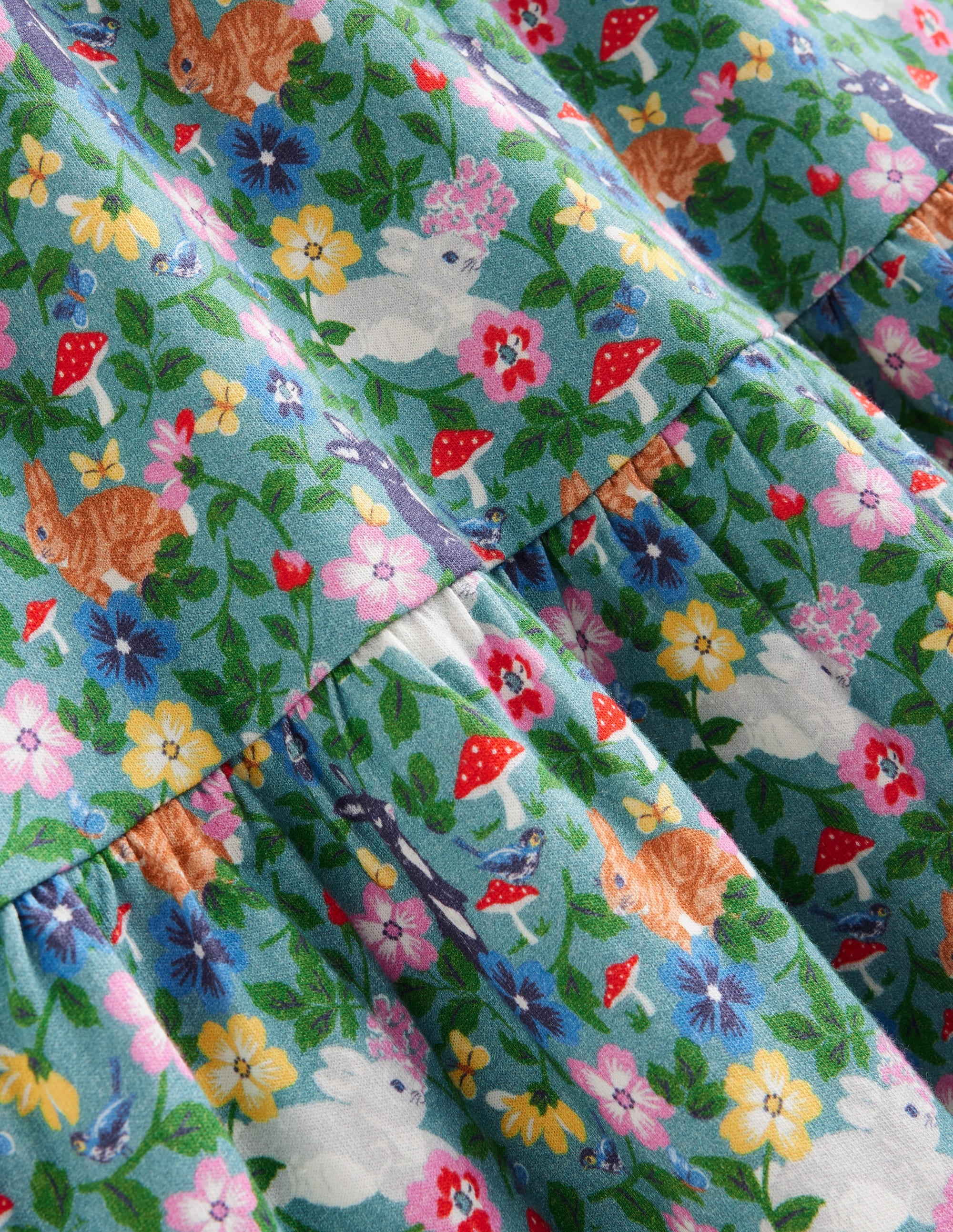 Gestuftes Jerseykleid-Bachblau Häschen Feld - Image 3