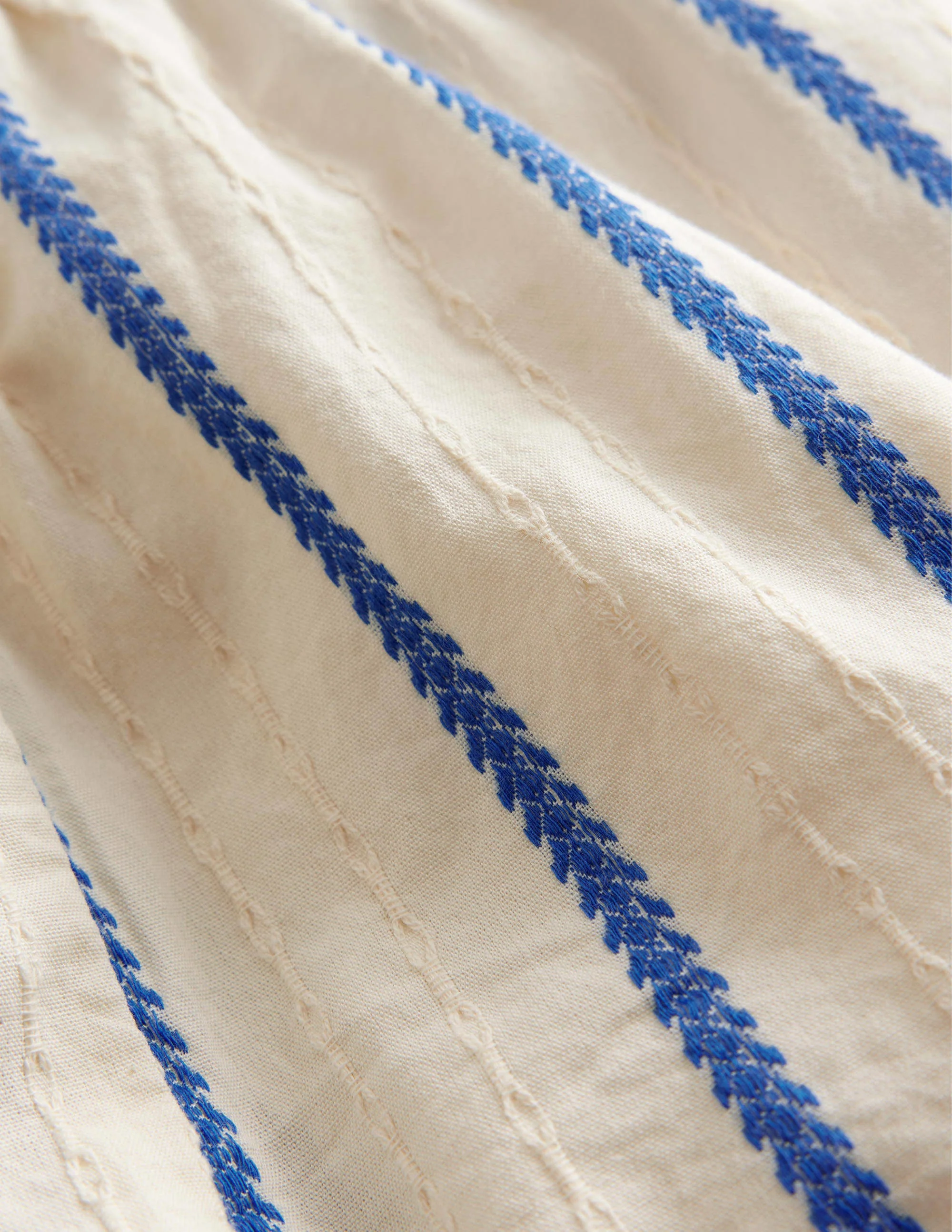 Gewebte Shorts mit Rüschensaum-Naturweiß - Image 3