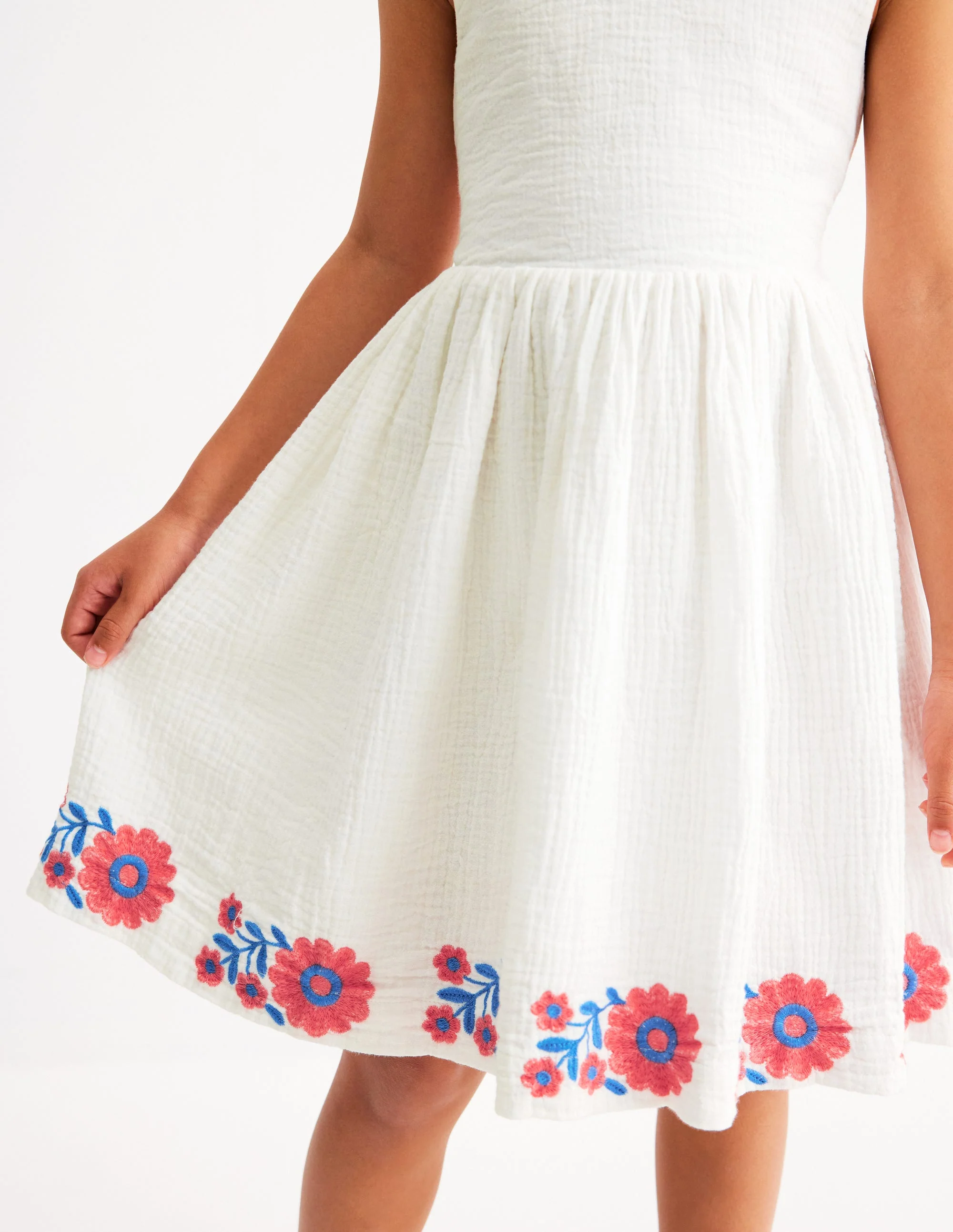 Harper Kleid mit gekreuzten Rückenträgern-Weiß mit Stickerei - Image 2