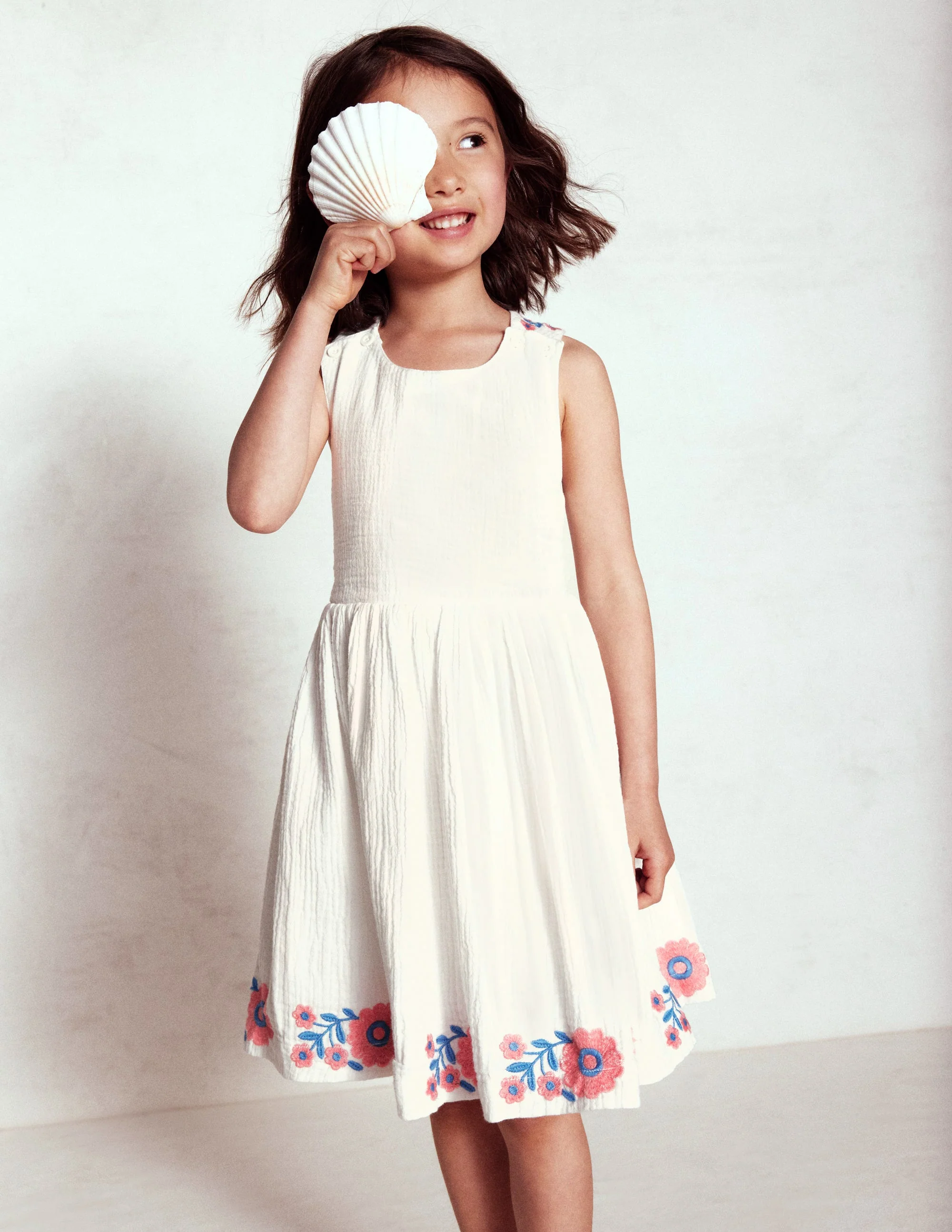 Harper Kleid mit gekreuzten Rückenträgern-Weiß mit Stickerei - Image 7