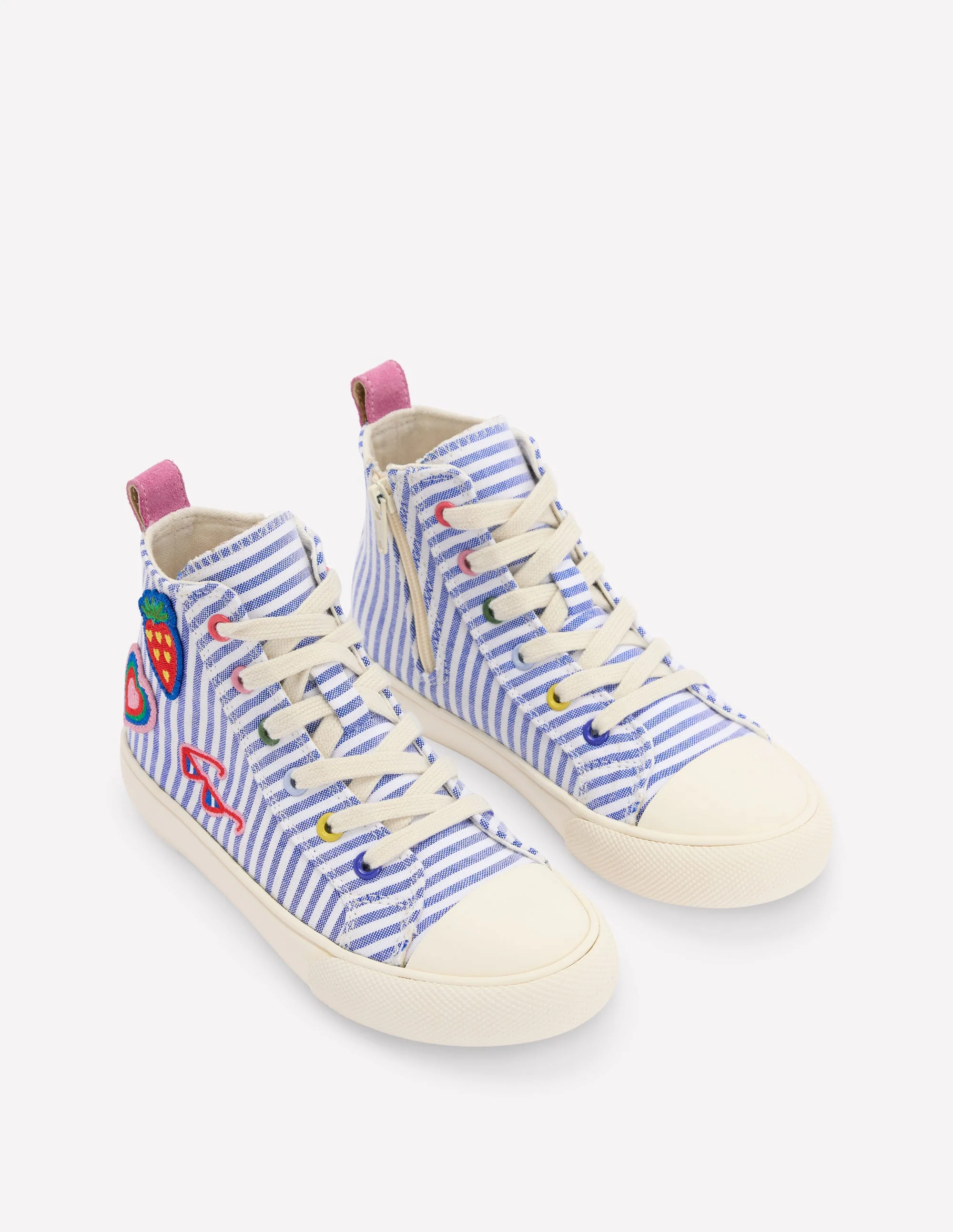 Hochgeschnittene Canvas-Sneaker-Aufnäher - Image 2