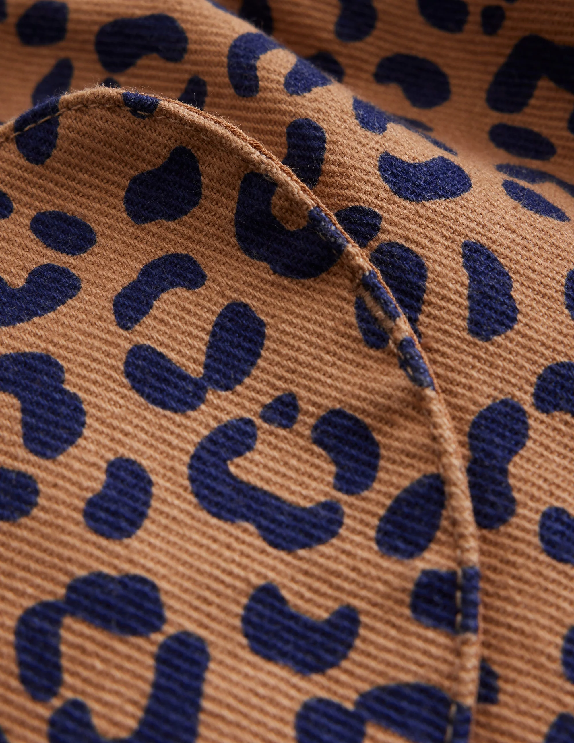 Hose zum Hineinschlüpfen mit herzförmigen Taschen-Mohair, Leopardenmuster - Image 7