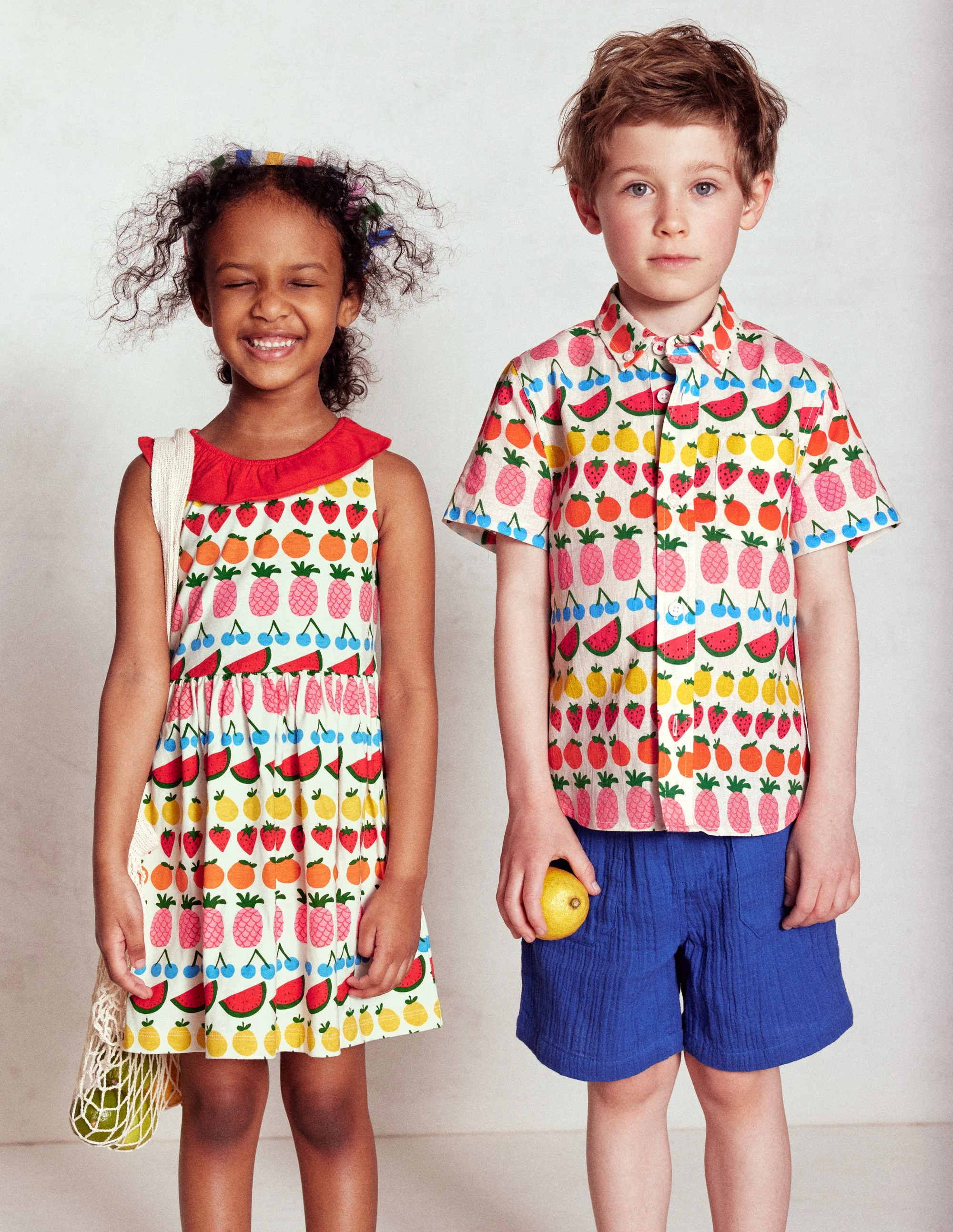 Jerseykleid mit gerüschtem Ausschnitt-Naturweiß Frucht Streifen - Image 8