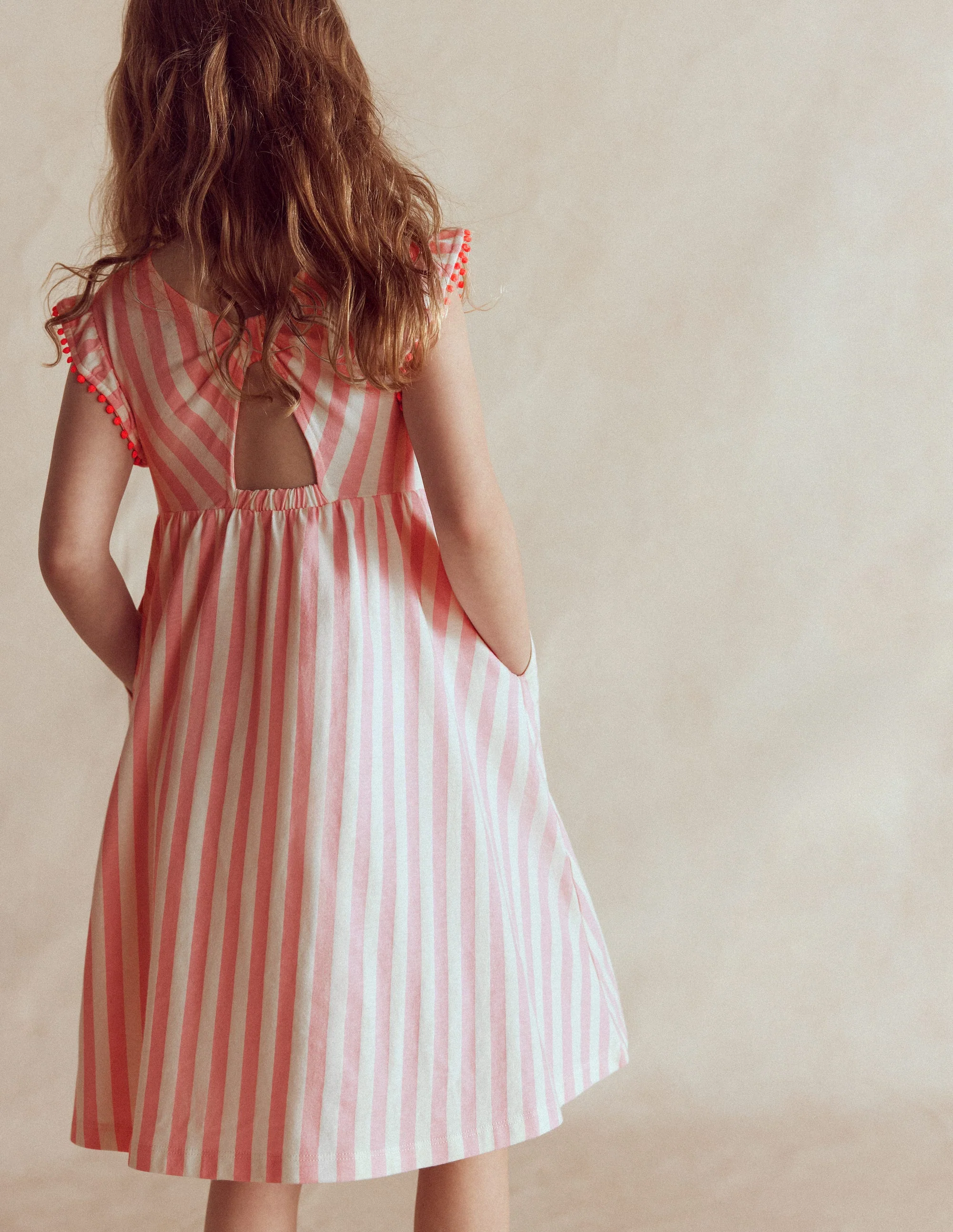 Jerseykleid mit Schleife am Rücken-Rosa mit Streifen - Image 2