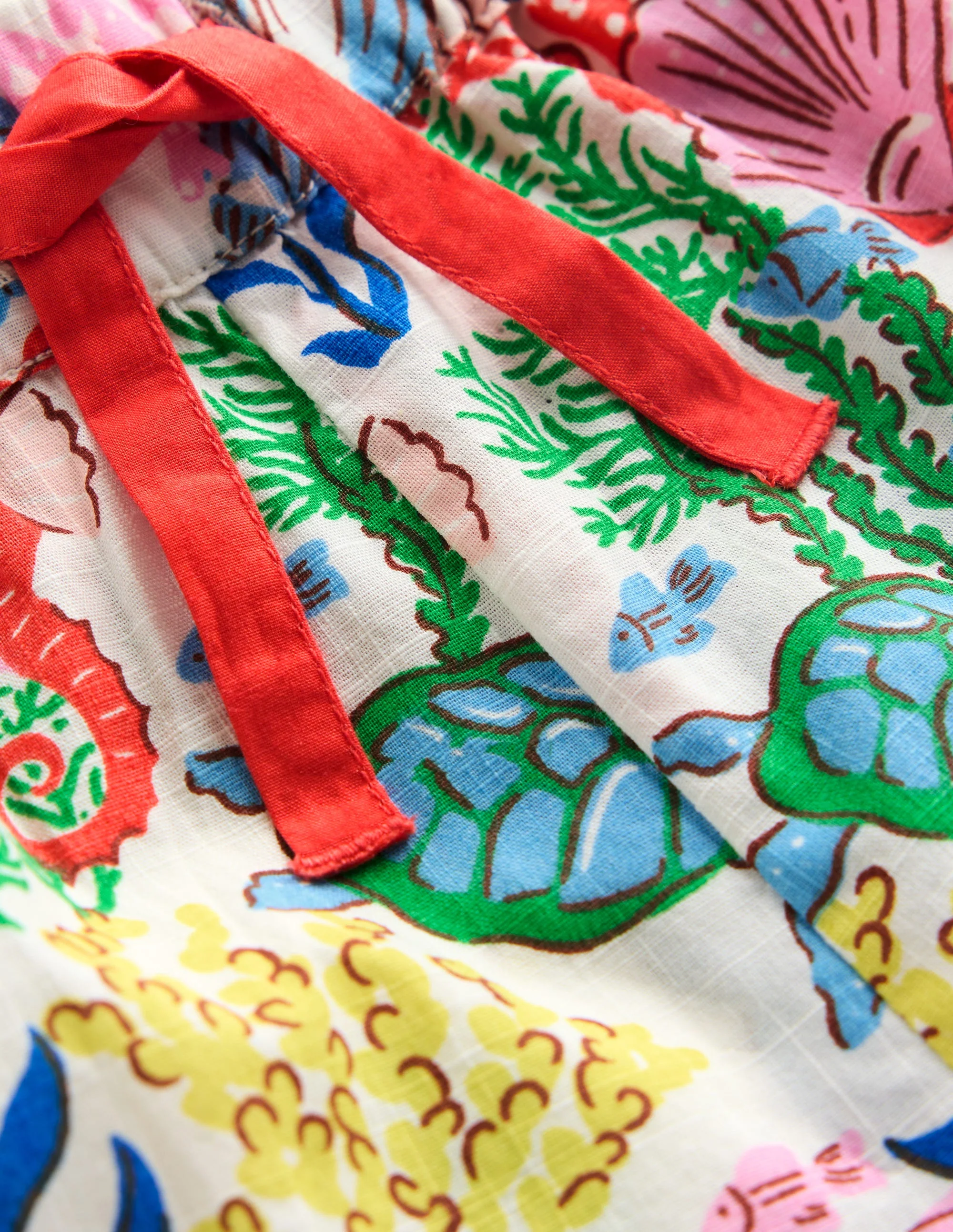 Juniper Gewebte Shorts mit Rüschen-Bunt Korallenbucht - Image 3