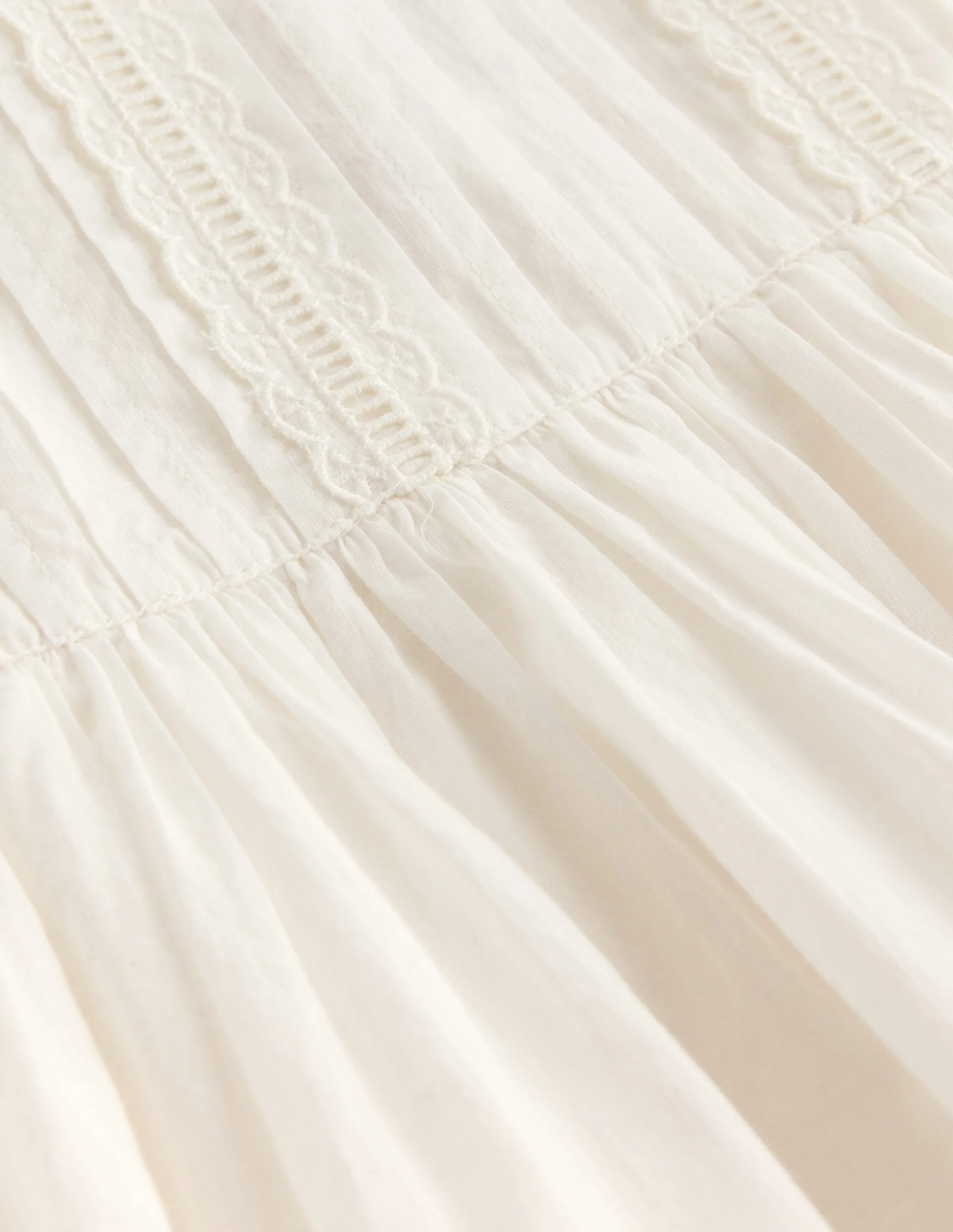 Kleid mit Biesen und Spitzenbesatz-Sanftes Naturweiß - Image 3